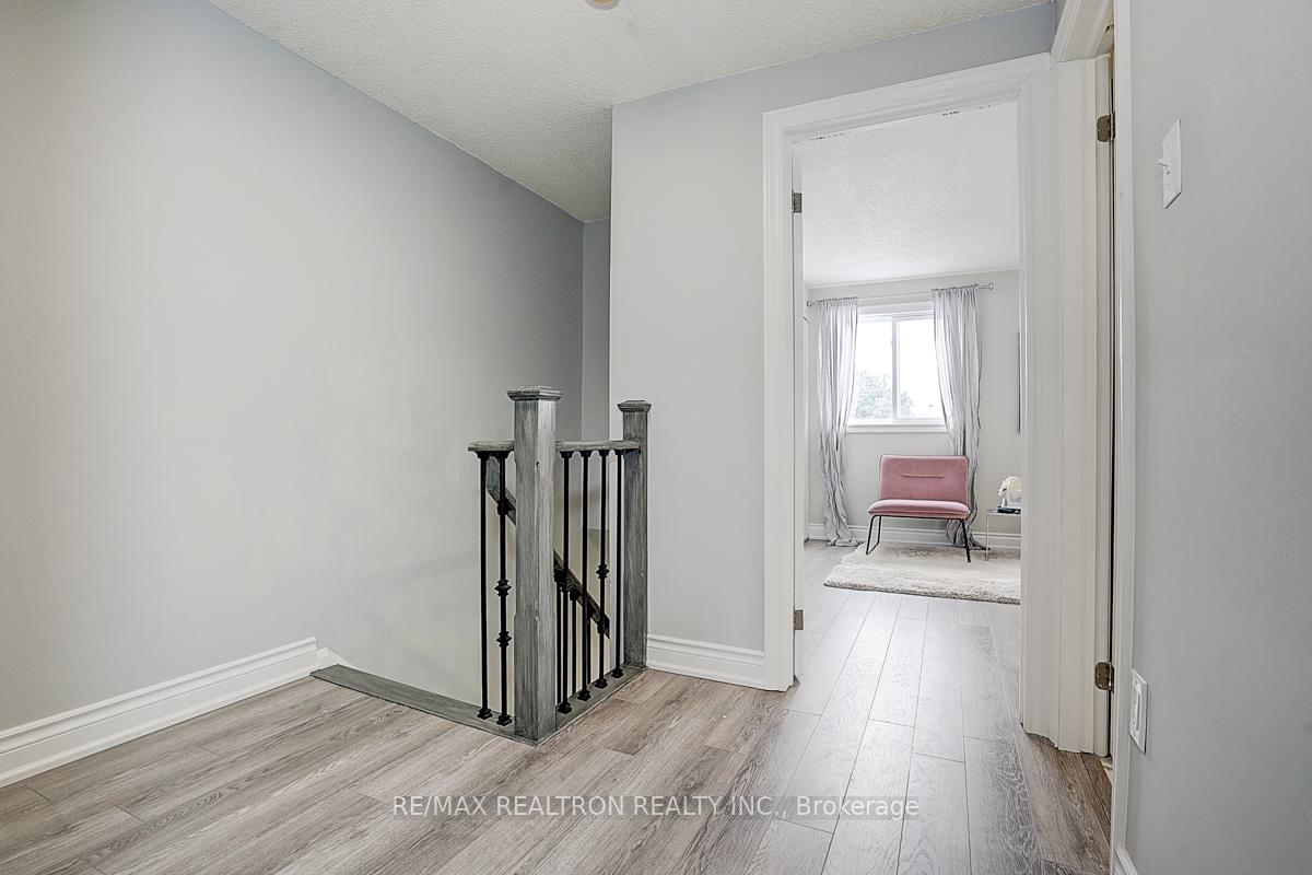 Photo 17 of 91 Tangmere Crescent, Markham, Milliken Mills East — HOMEH
