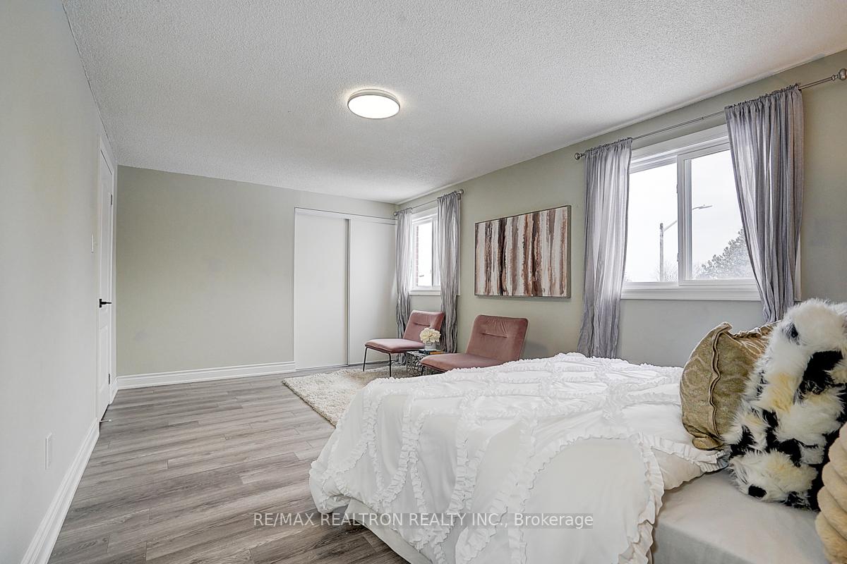 Photo 15 of 91 Tangmere Crescent, Markham, Milliken Mills East — HOMEH