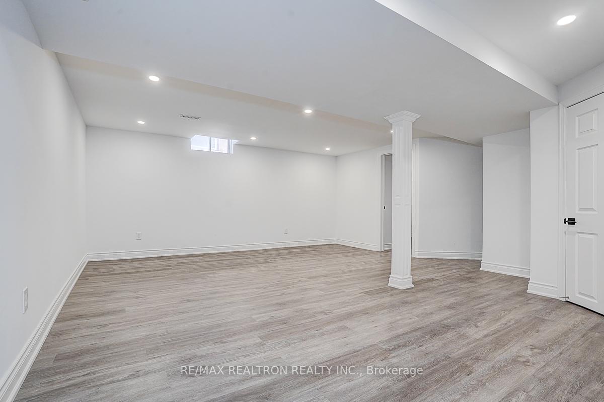 Photo 23 of 91 Tangmere Crescent, Markham, Milliken Mills East — HOMEH