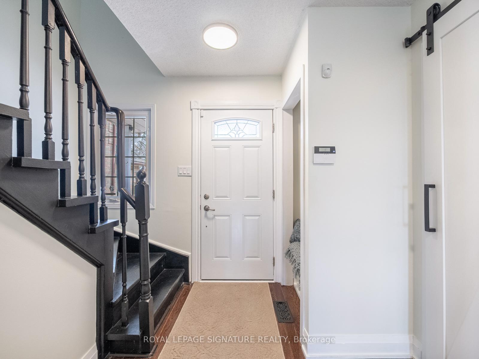 Photo 3 of 85 Turnberry Crescent, Clarington, Courtice — HOMEH