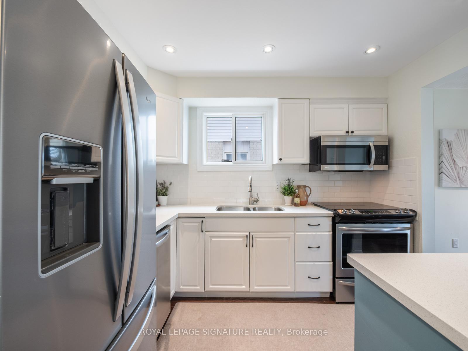 Photo 7 of 85 Turnberry Crescent, Clarington, Courtice — HOMEH