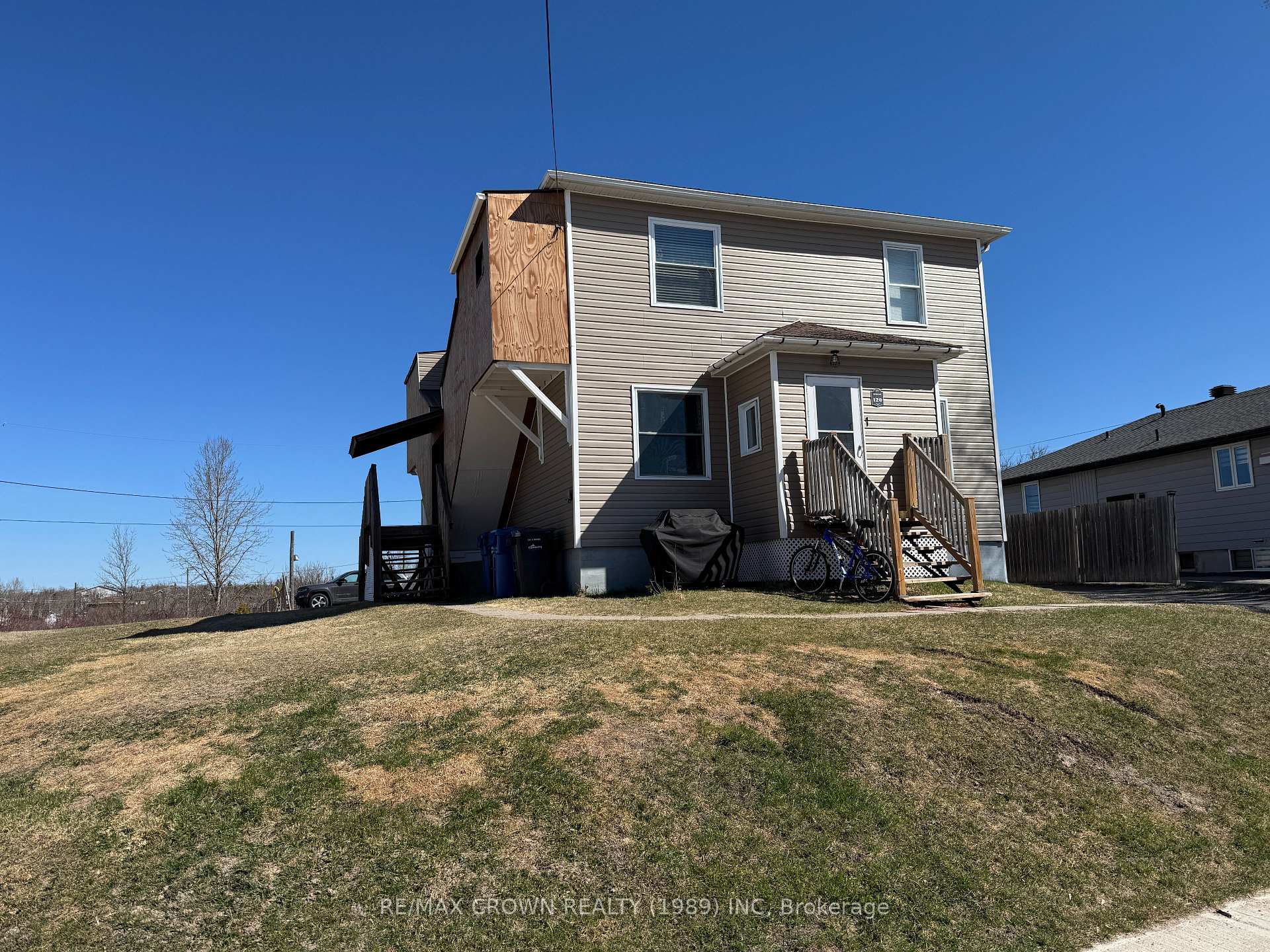 Photo 24 of 120 Byng Avenue, Kapuskasing — HOMEH