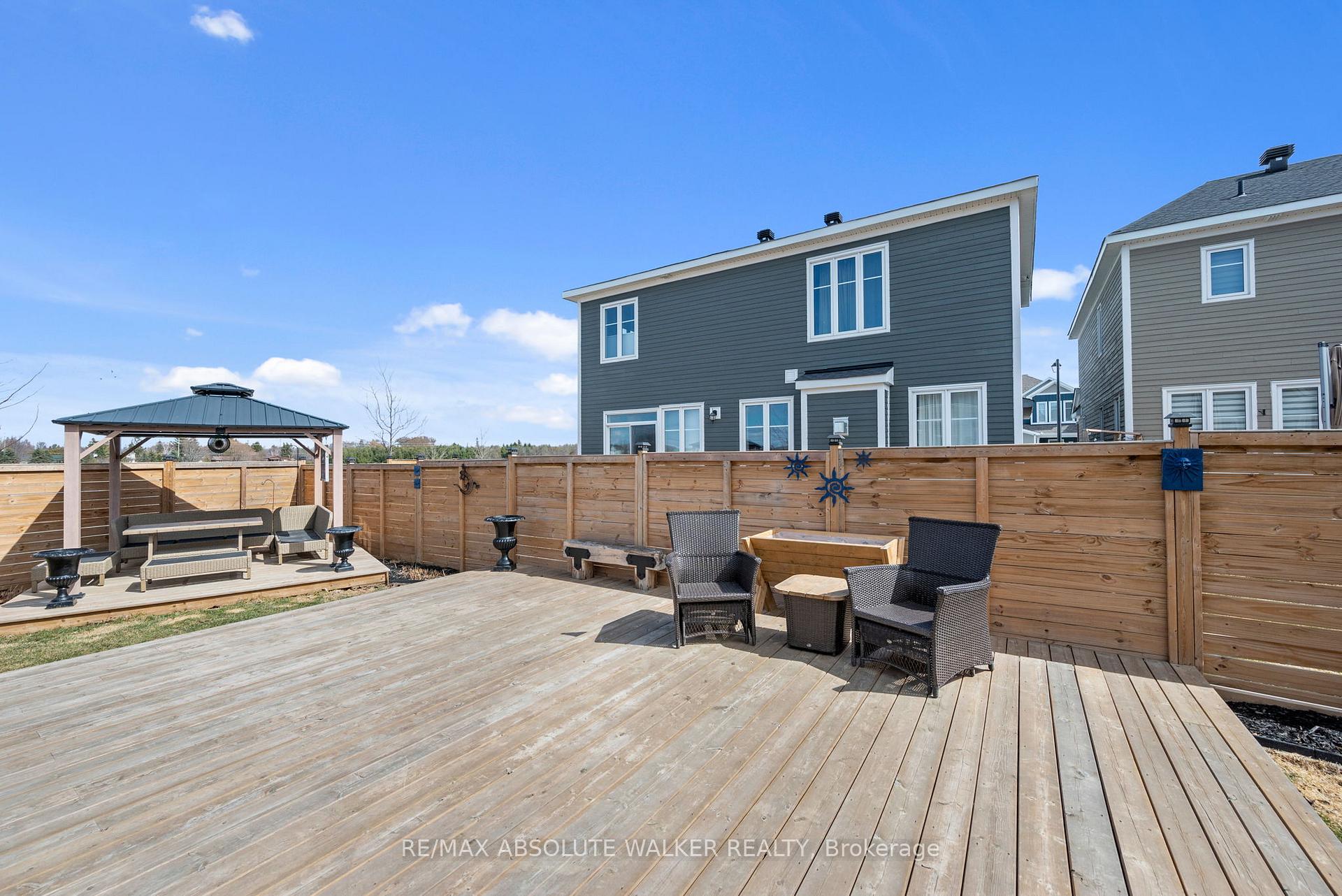 Photo 31 of 31 Pelham Crescent, Ottawa, Goulbourn Twp From Franktown Rd/South To Rideau — HOMEH
