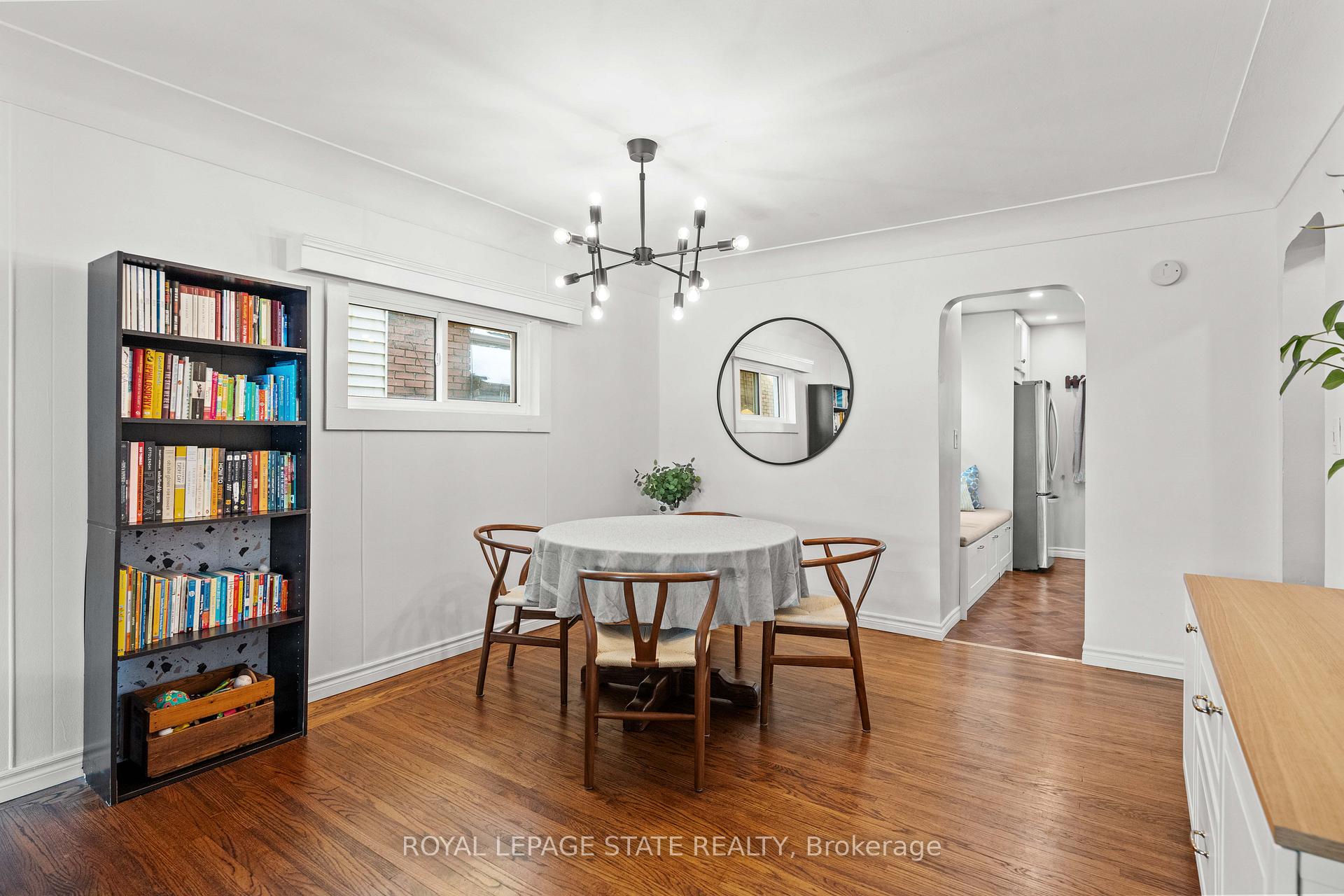 Photo 10 of 552 Aberdeen Avenue, Hamilton, Kirkendall — HOMEH