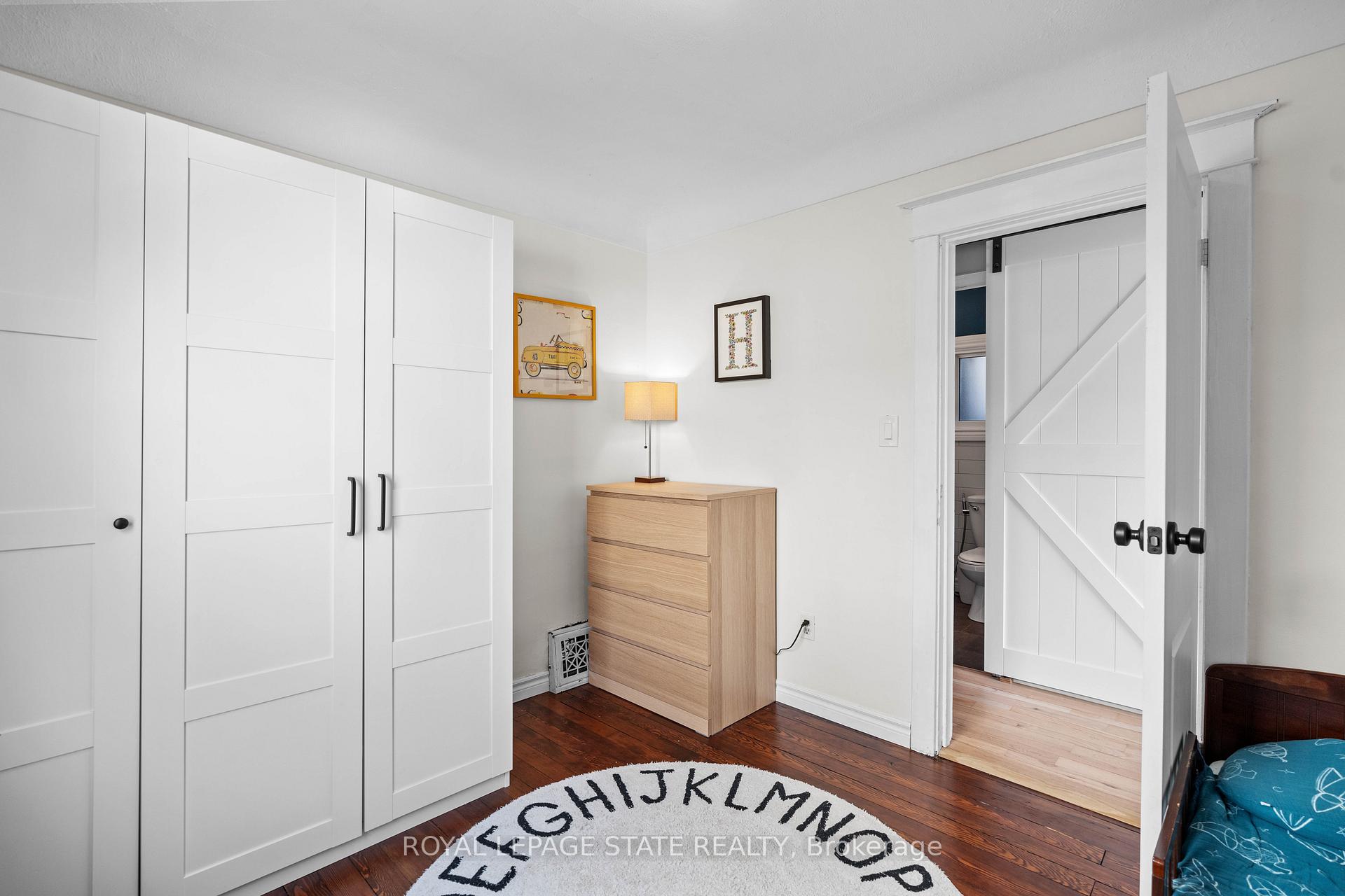 Photo 33 of 552 Aberdeen Avenue, Hamilton, Kirkendall — HOMEH