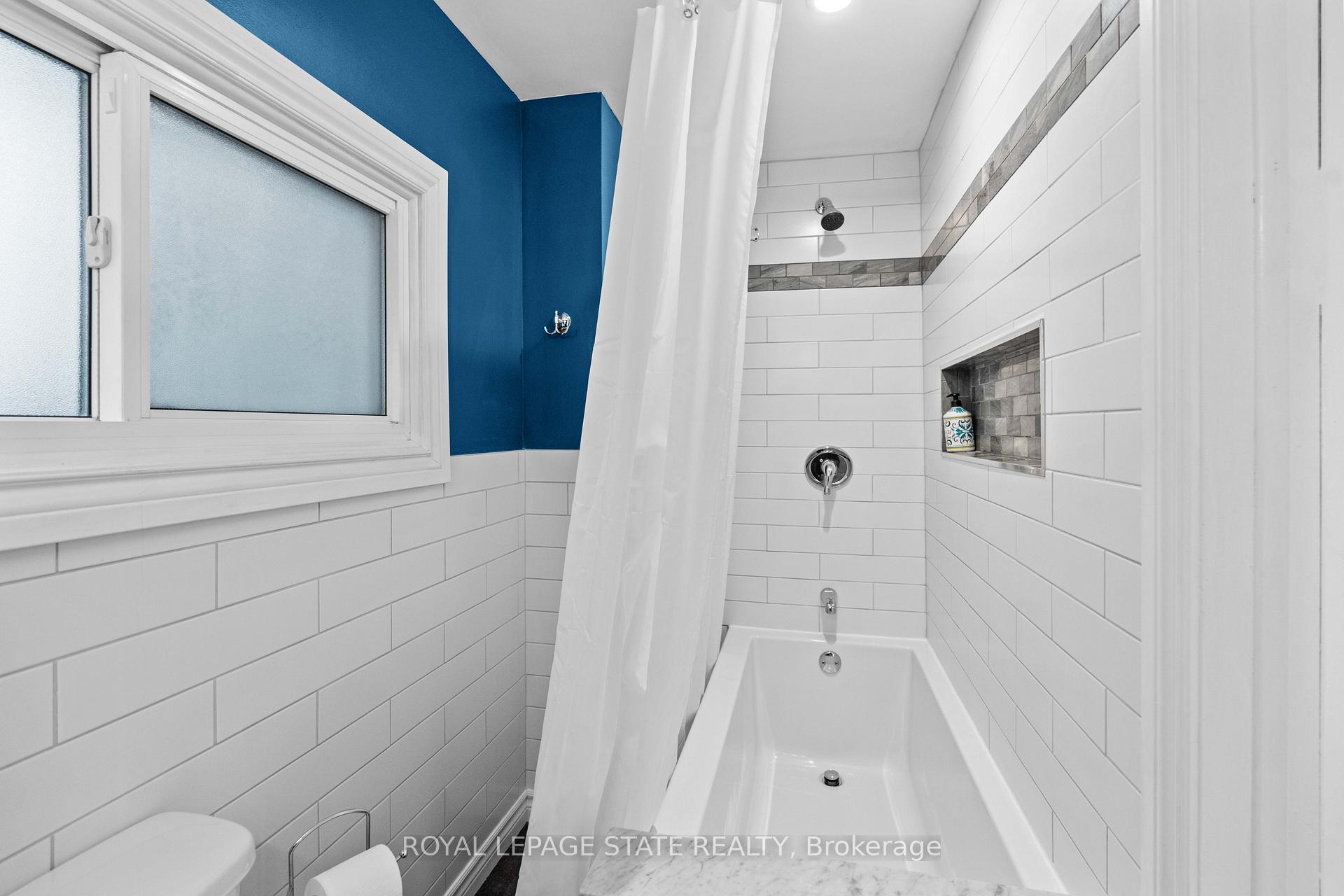 Photo 25 of 552 Aberdeen Avenue, Hamilton, Kirkendall — HOMEH