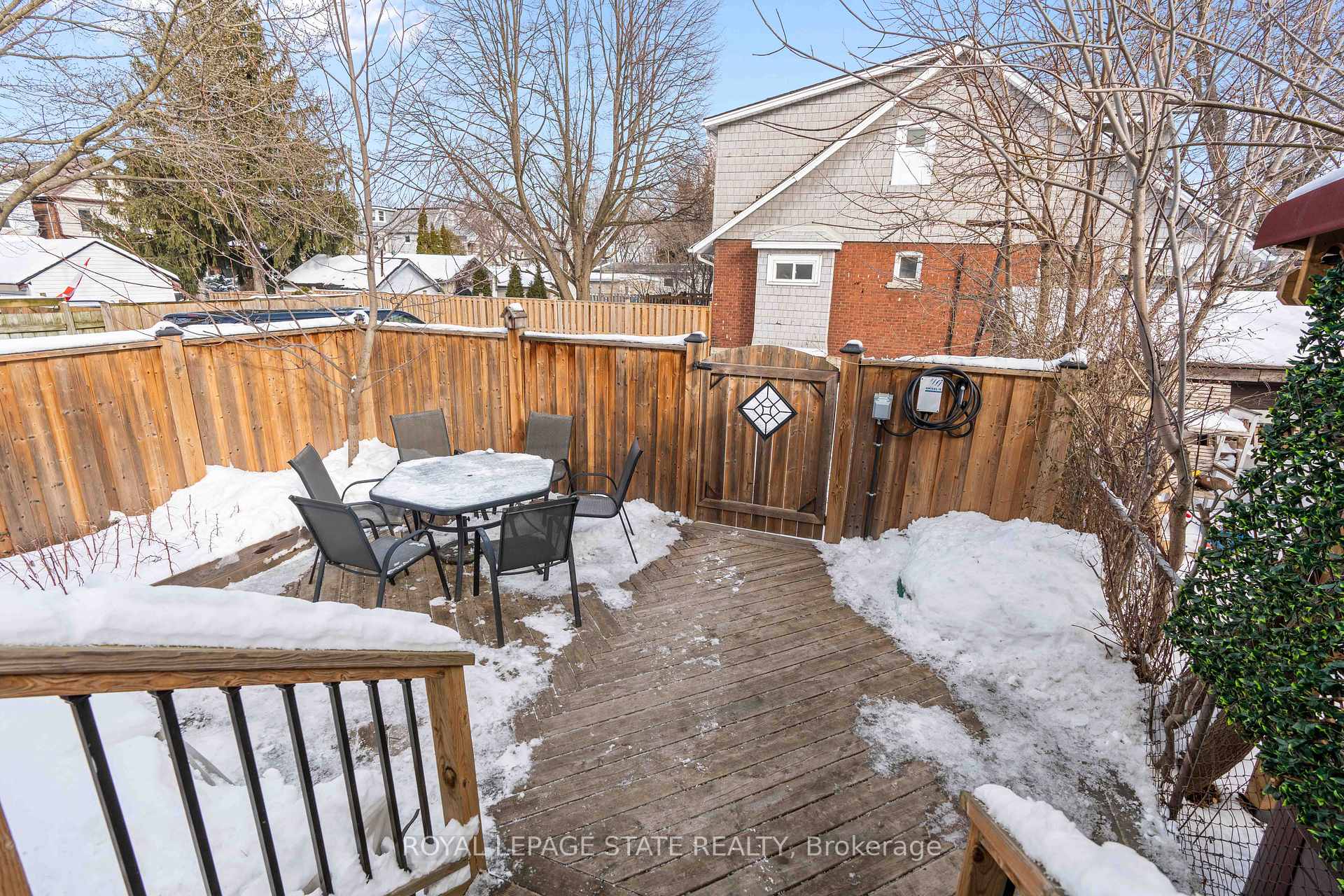 Photo 38 of 552 Aberdeen Avenue, Hamilton, Kirkendall — HOMEH