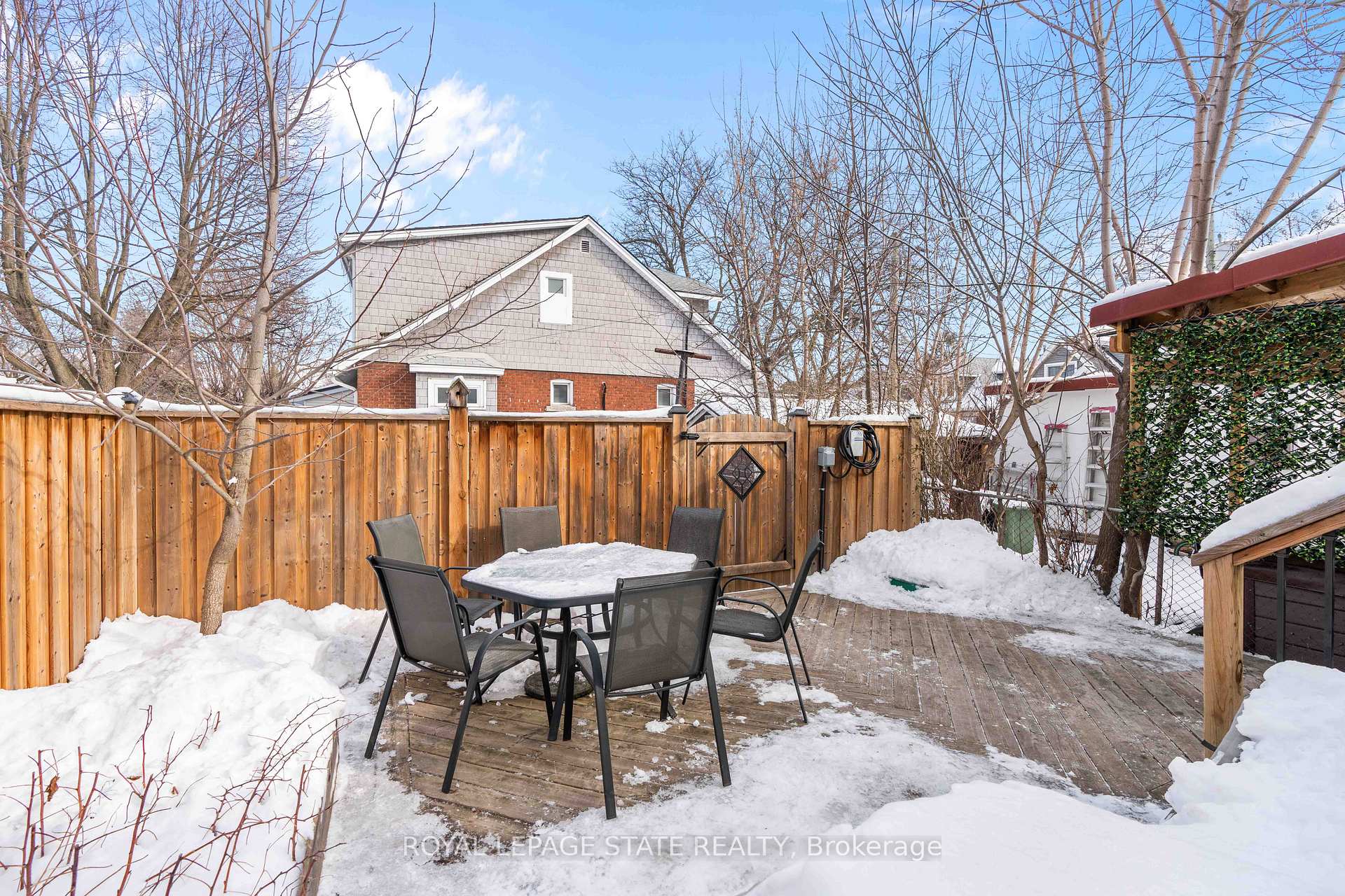 Photo 30 of 552 Aberdeen Avenue, Hamilton, Kirkendall — HOMEH