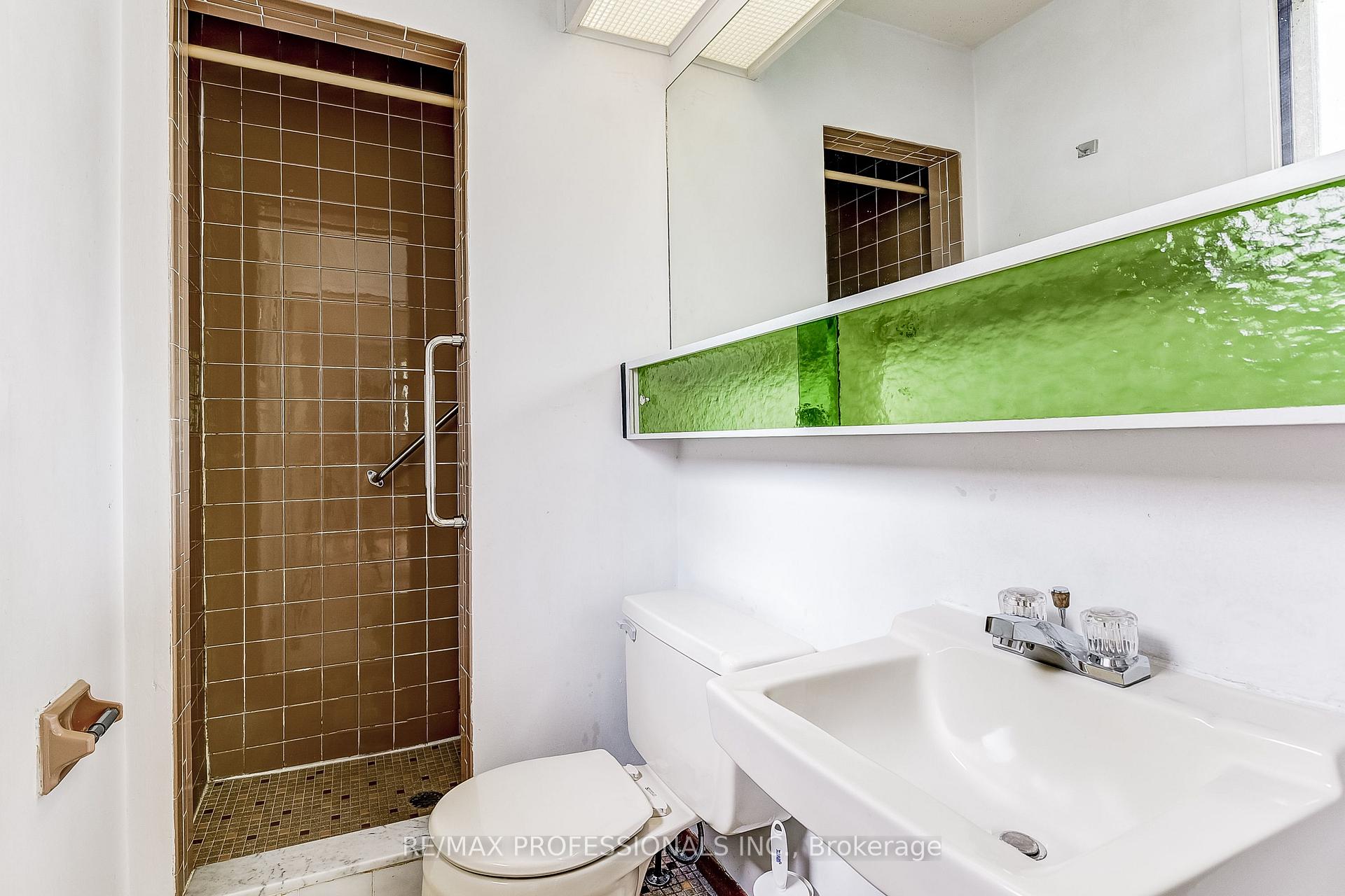 Photo 27 of 11 Shadbolt Court, Markham, Unionville — HOMEH