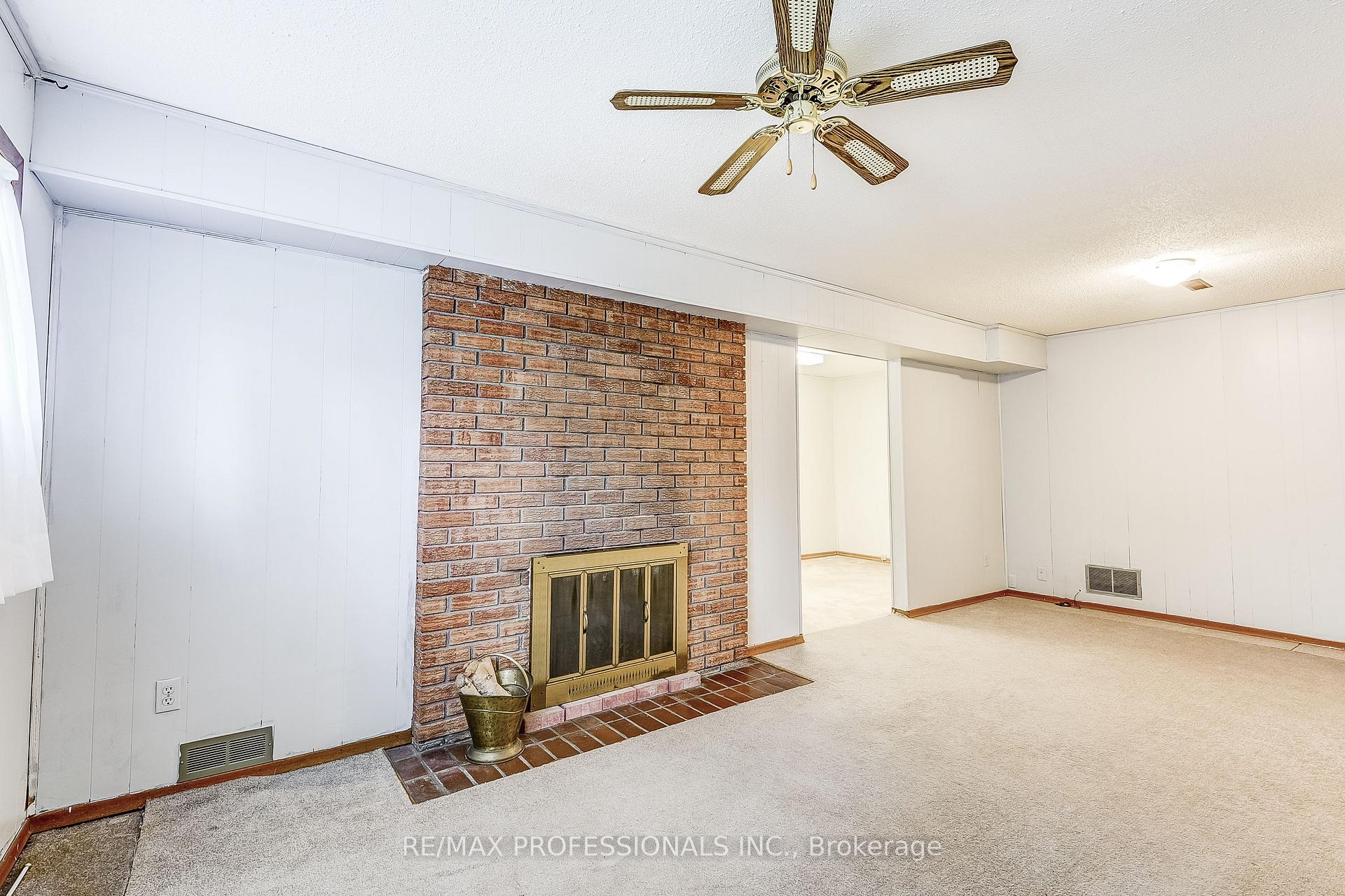 Photo 24 of 11 Shadbolt Court, Markham, Unionville — HOMEH