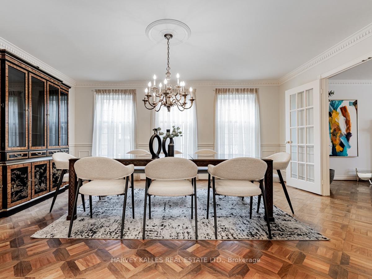 Photo 11 of 23 Danbury Court, Markham, Unionville — HOMEH