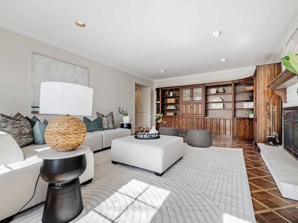 Photo 19 of 23 Danbury Court, Markham, Unionville — HOMEH