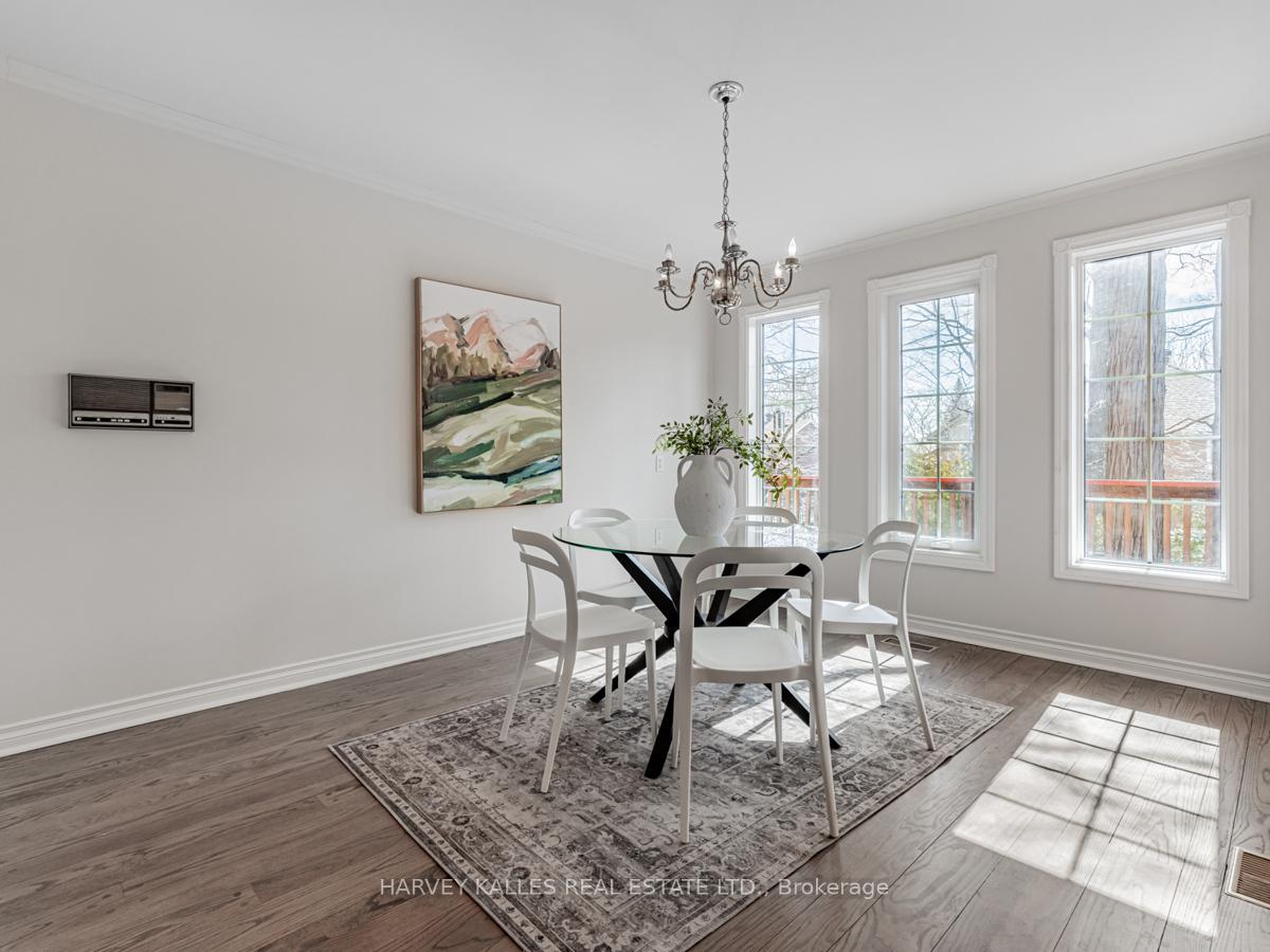 Photo 17 of 23 Danbury Court, Markham, Unionville — HOMEH