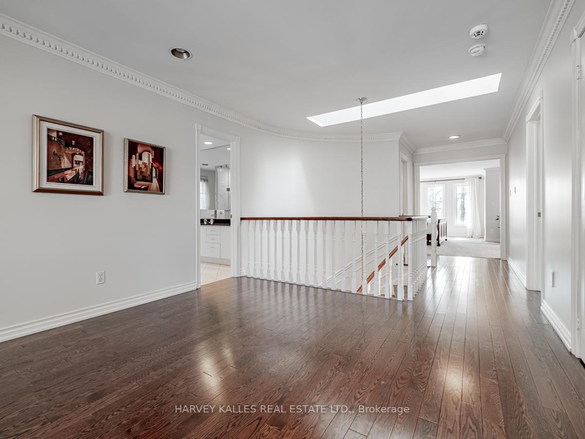 Photo 21 of 23 Danbury Court, Markham, Unionville — HOMEH