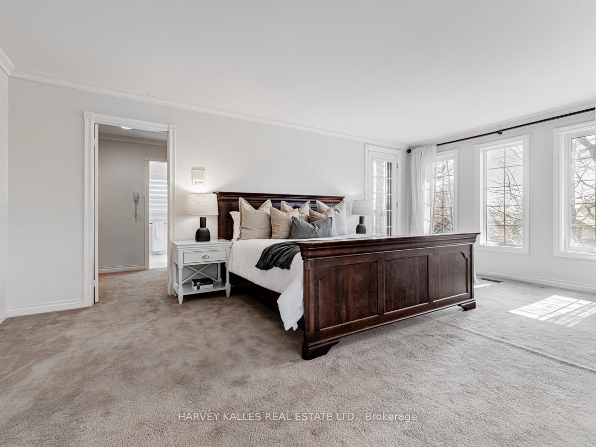 Photo 32 of 23 Danbury Court, Markham, Unionville — HOMEH