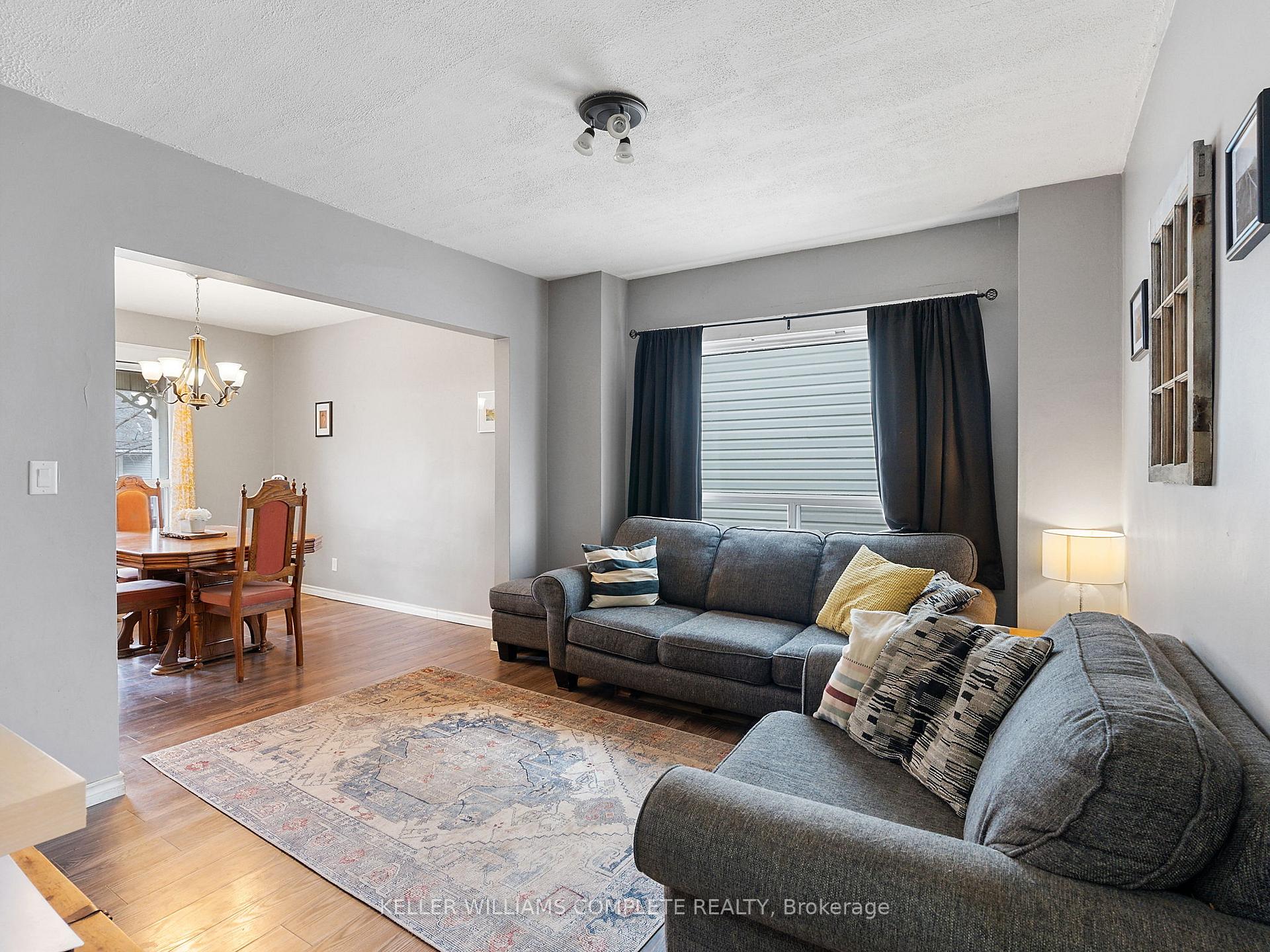 Photo 6 of 45 Glendale Avenue N, Hamilton, Crown Point — HOMEH