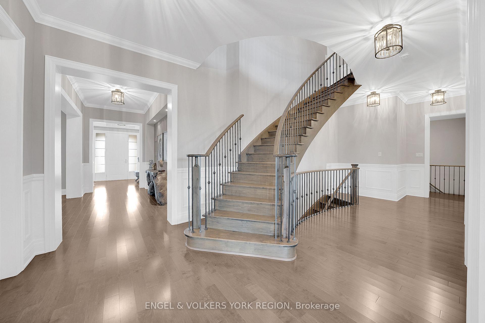 Photo 22 of 24 James Stokes Court, King, King City — HOMEH