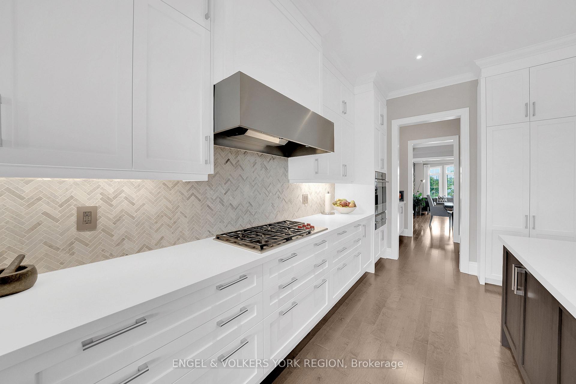 Photo 17 of 24 James Stokes Court, King, King City — HOMEH