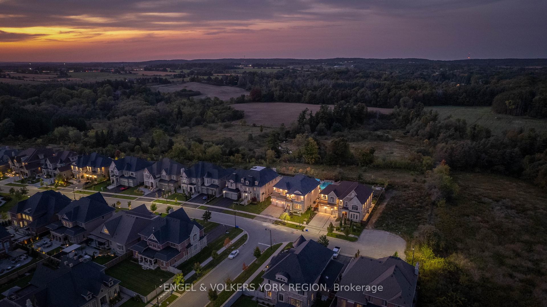Photo 40 of 24 James Stokes Court, King, King City — HOMEH