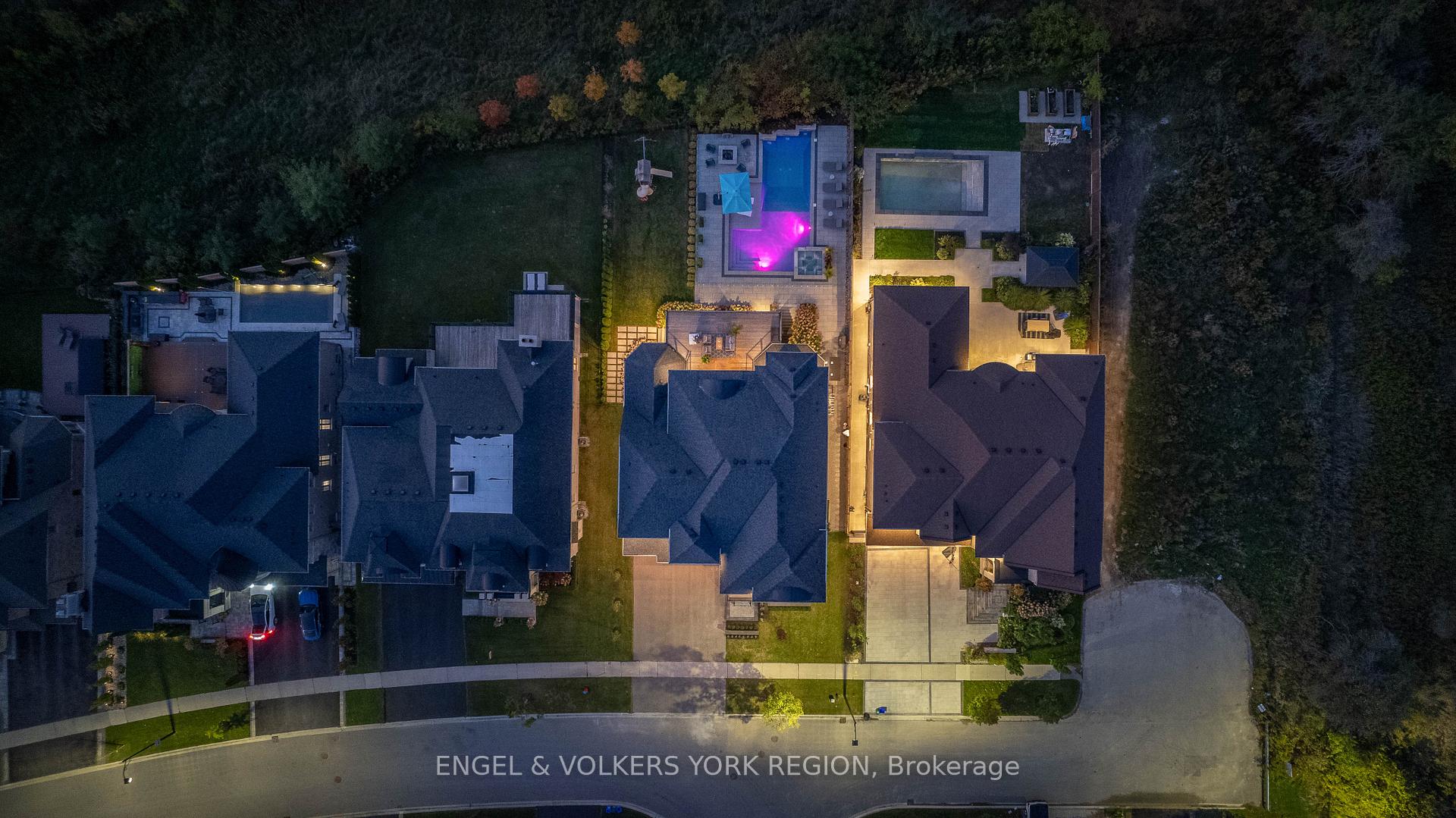 Photo 42 of 24 James Stokes Court, King, King City — HOMEH