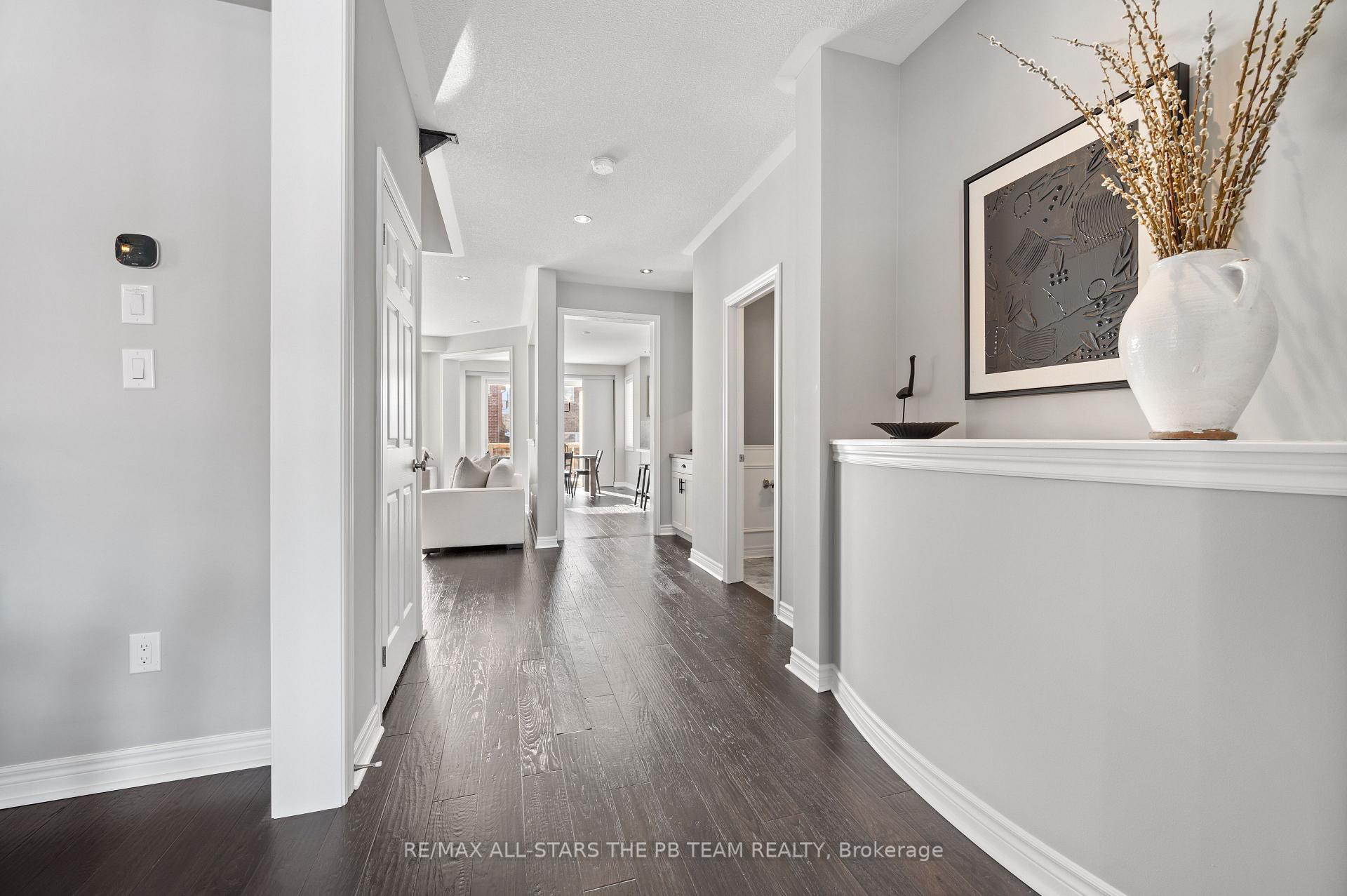 Photo 12 of 7 Cecil Nichols Avenue, Markham, Victoria Manor-Jennings Gate — HOMEH
