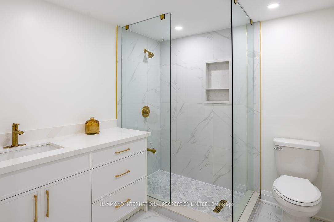 Photo 25 of 41 Deerhaven Crescent, Vaughan, Vellore Village — HOMEH