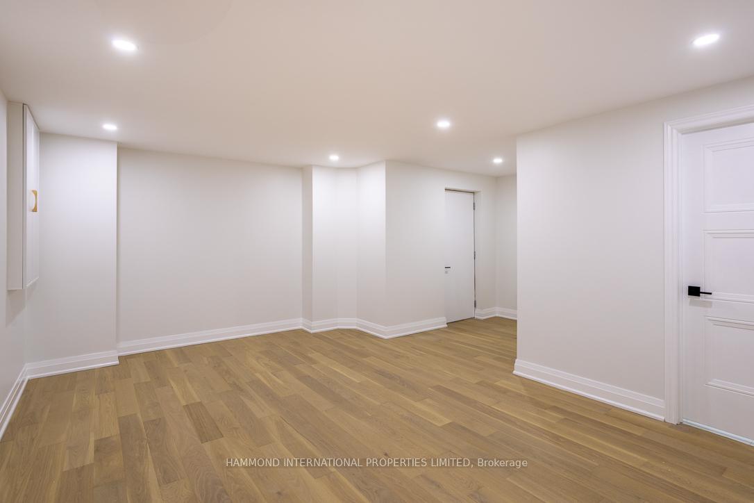 Photo 26 of 41 Deerhaven Crescent, Vaughan, Vellore Village — HOMEH