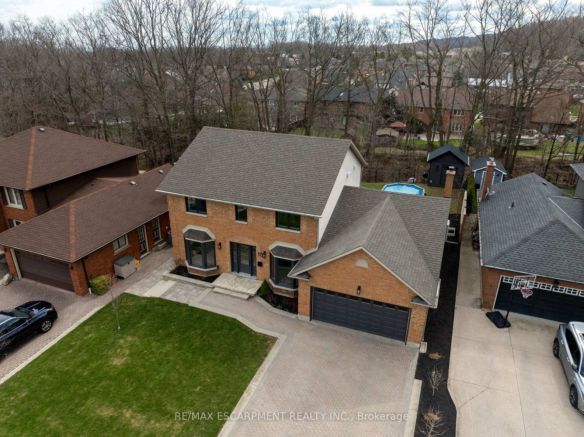 Photo 45 of 10 Mathers Drive, Hamilton, Stoney Creek — HOMEH
