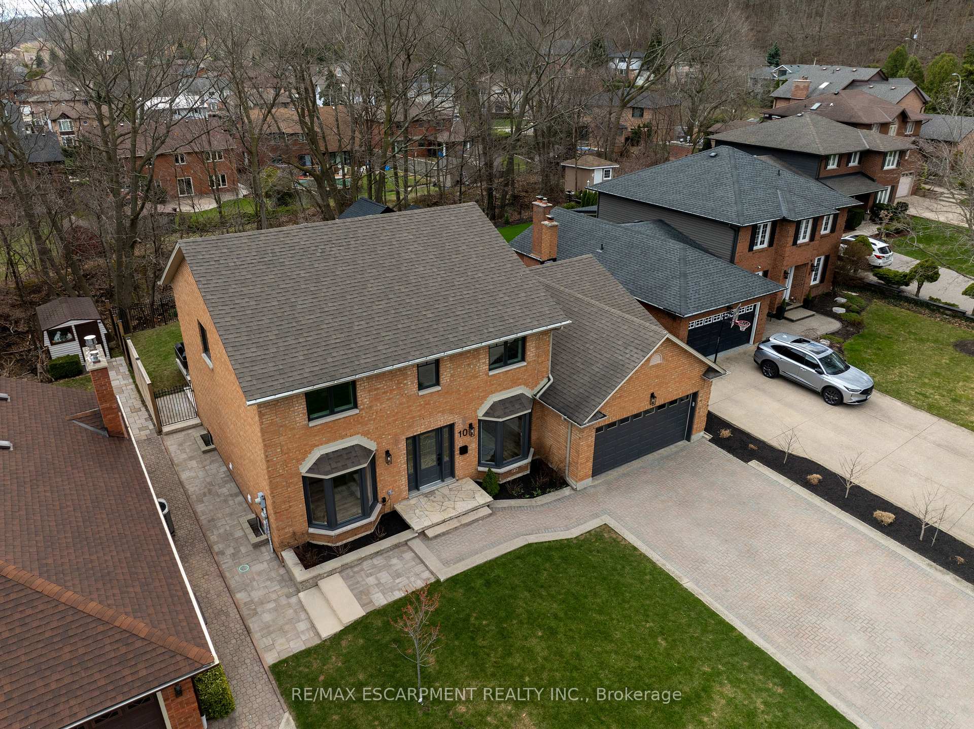 Photo 46 of 10 Mathers Drive, Hamilton, Stoney Creek — HOMEH
