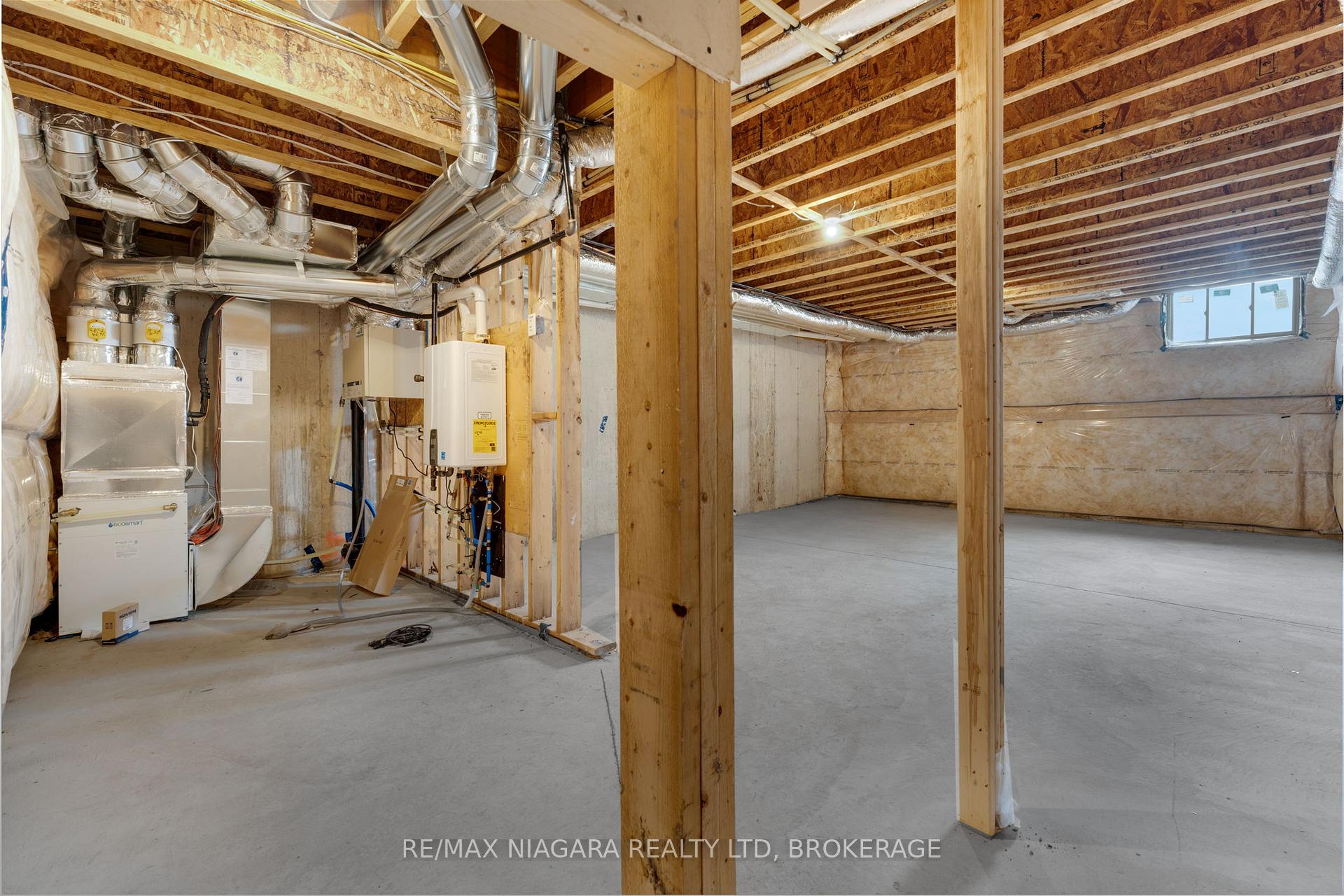 Photo 27 of 6220 Curlin Crescent, Niagara Falls, Forestview — HOMEH