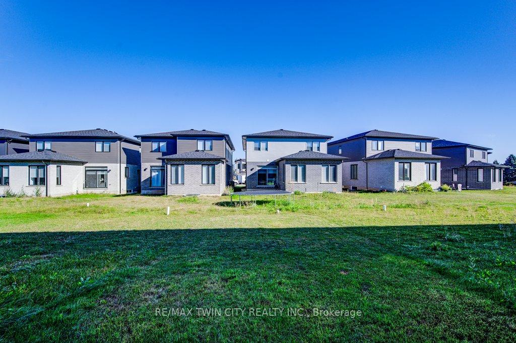 Photo 17 of 38 Wilkinson Avenue, Cambridge — HOMEH