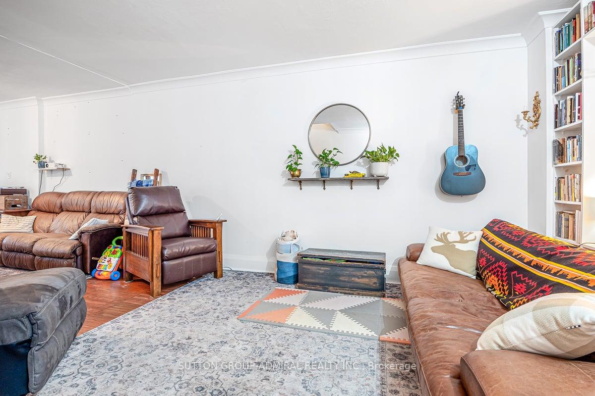 Photo 10 of 623 Rhodes Avenue, Toronto, Greenwood-Coxwell — HOMEH