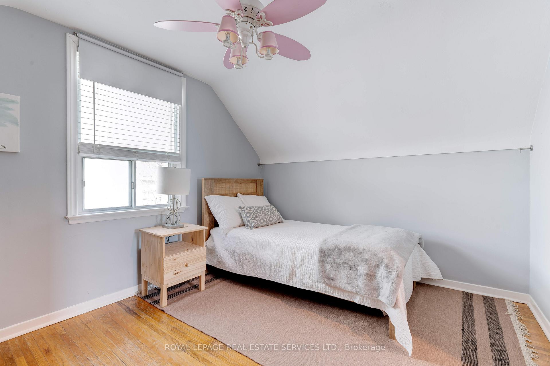 Photo 20 of 10 Linda Court, Hamilton, Dundas — HOMEH