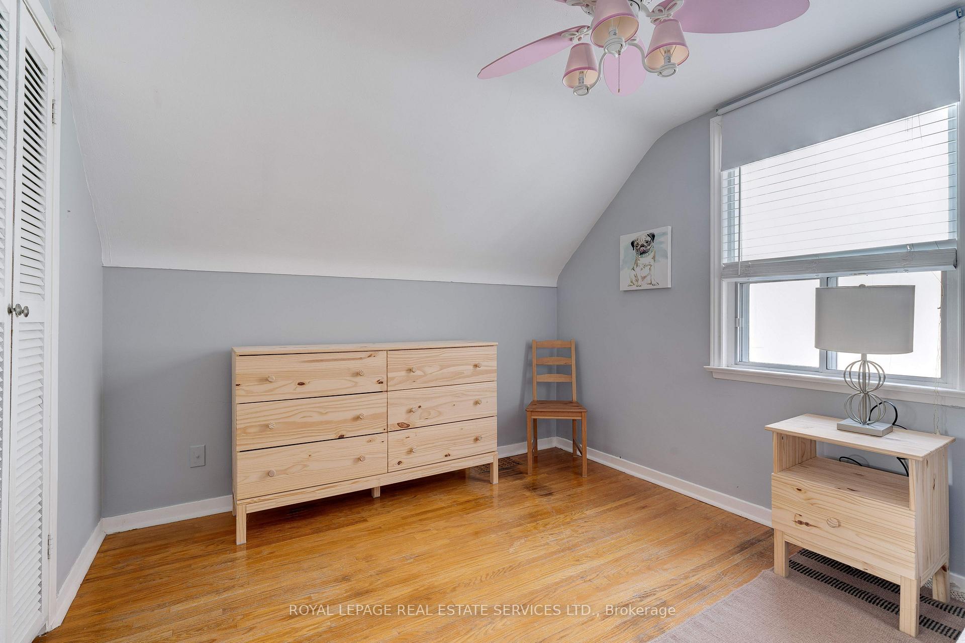 Photo 10 of 10 Linda Court, Hamilton, Dundas — HOMEH