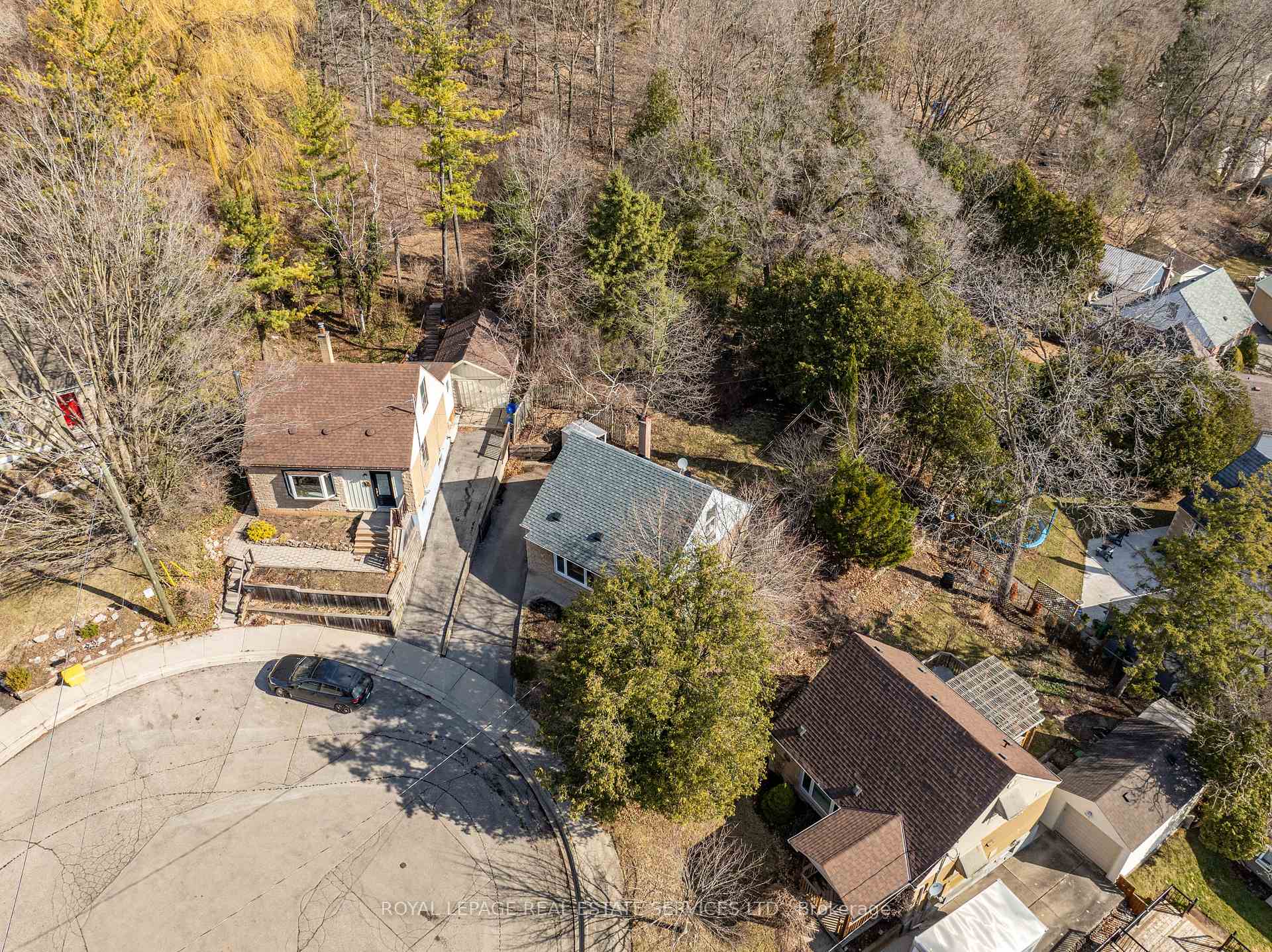 Photo 22 of 10 Linda Court, Hamilton, Dundas — HOMEH