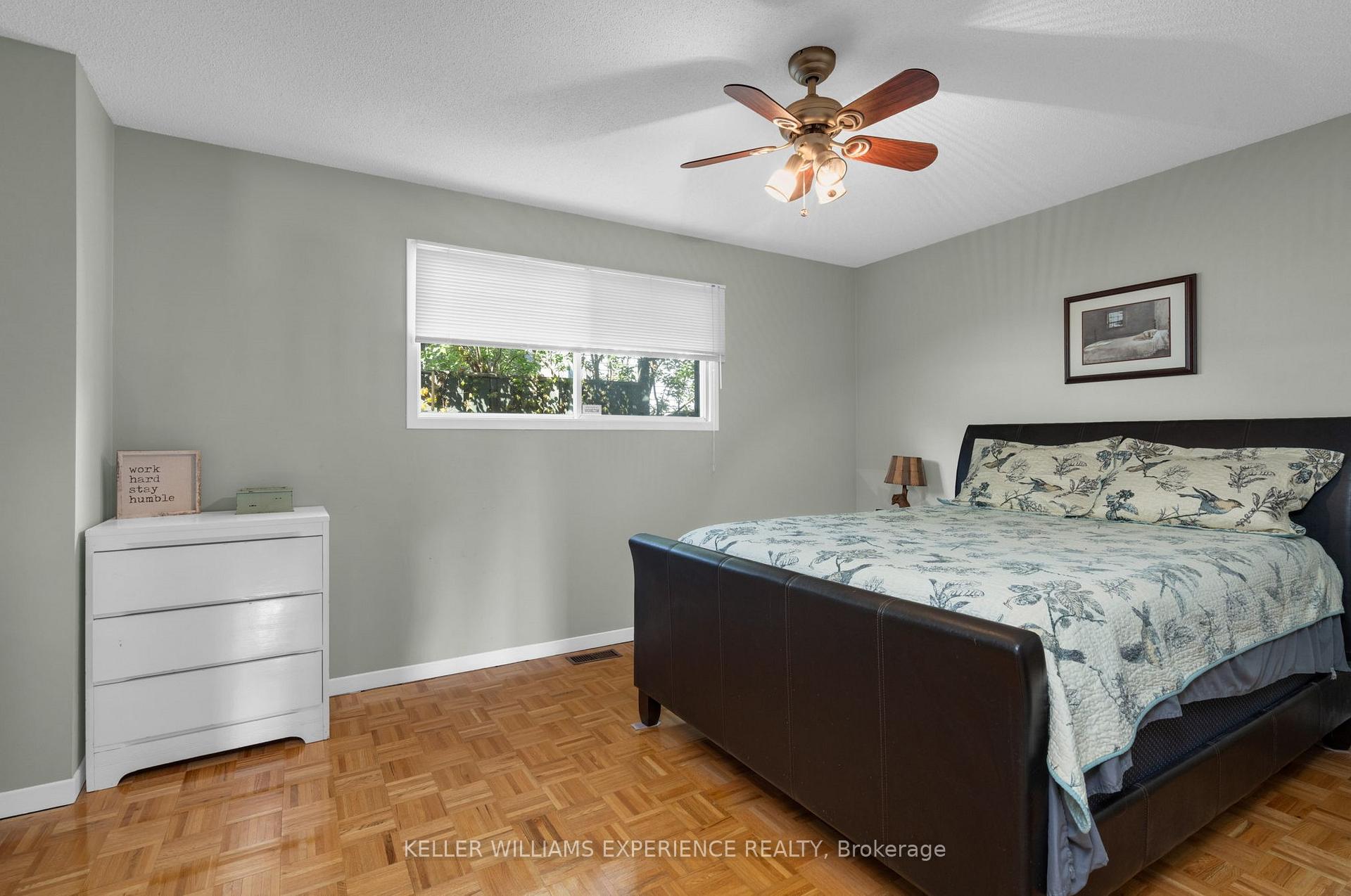 Photo 19 of 69 McConkey Place, Barrie, Allandale Heights — HOMEH