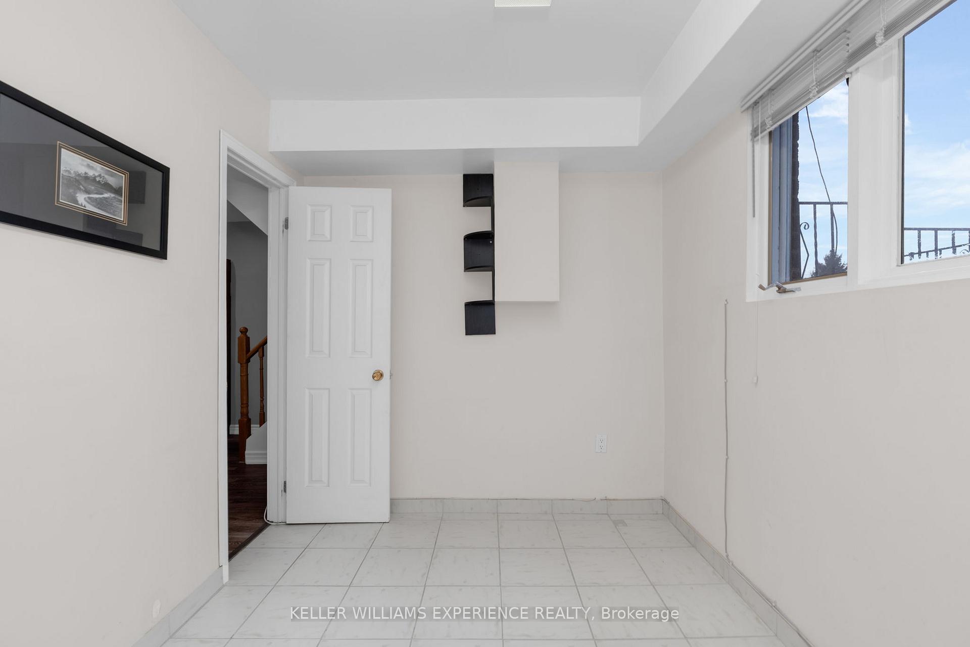 Photo 15 of 69 McConkey Place, Barrie, Allandale Heights — HOMEH
