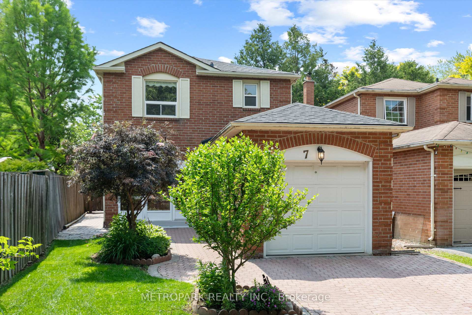 Photo 1 of 7 Miley Drive, Markham, Markville — HOMEH