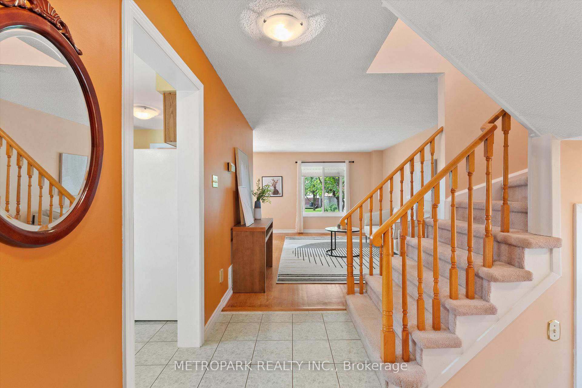 Photo 4 of 7 Miley Drive, Markham, Markville — HOMEH