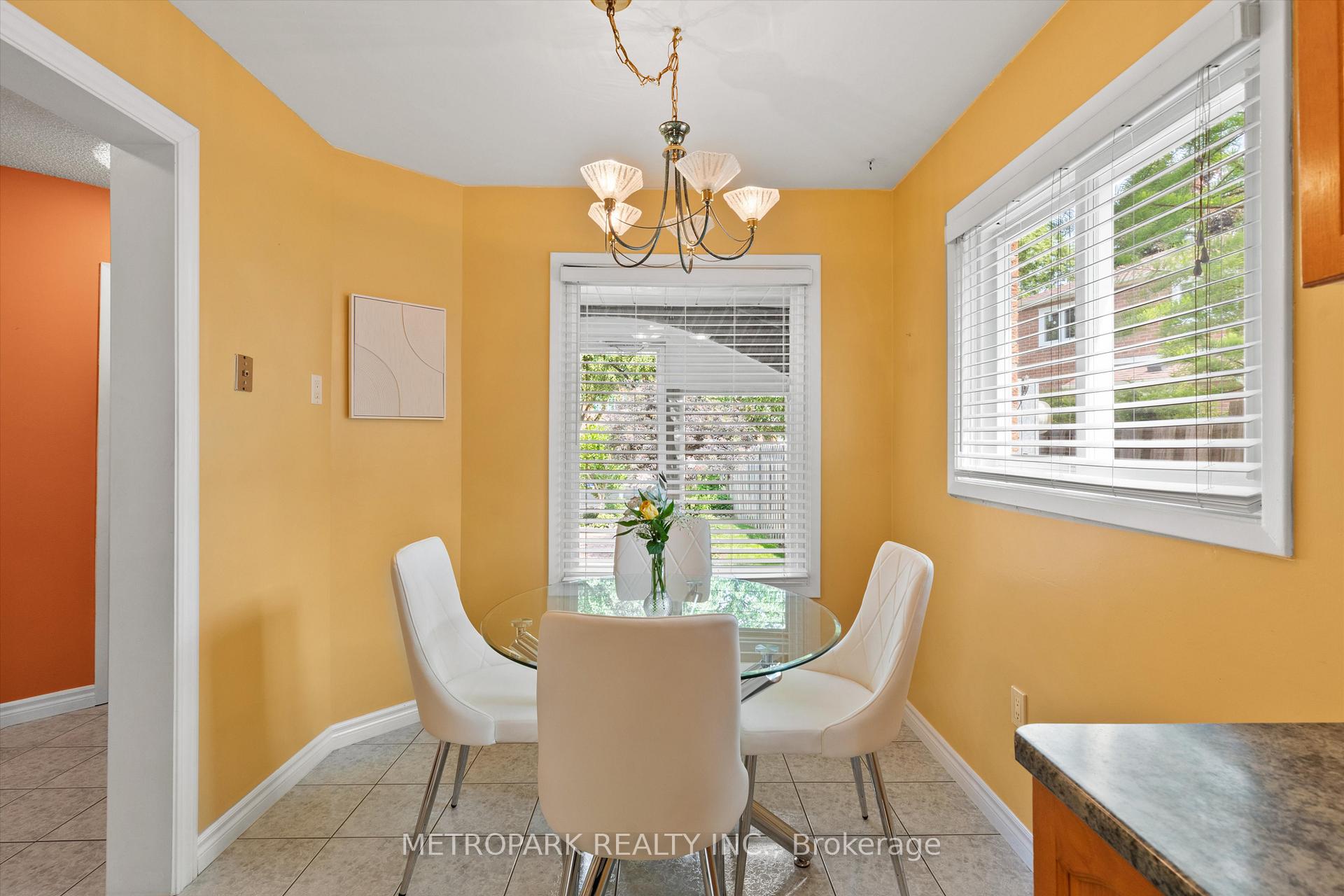 Photo 23 of 7 Miley Drive, Markham, Markville — HOMEH