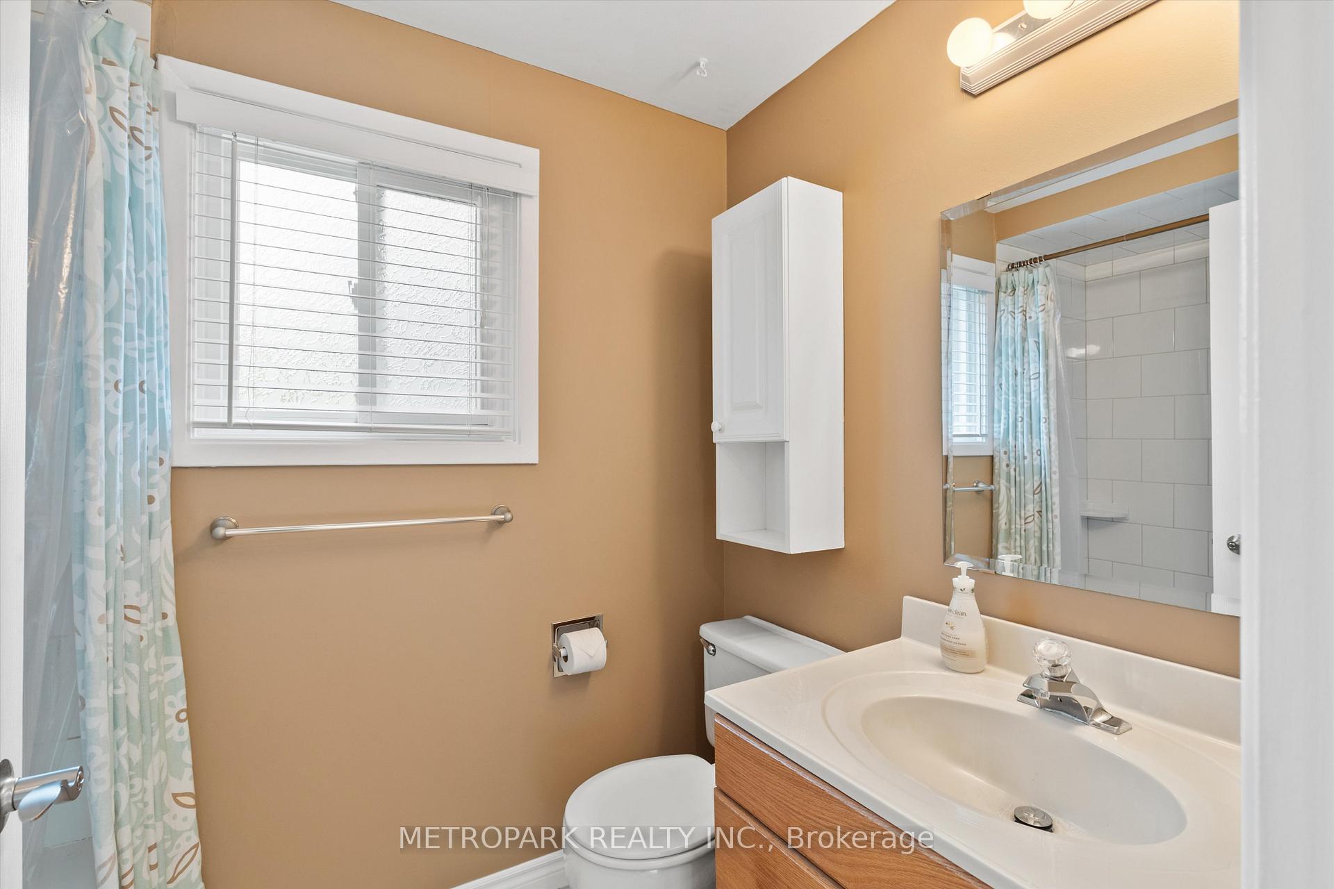 Photo 25 of 7 Miley Drive, Markham, Markville — HOMEH