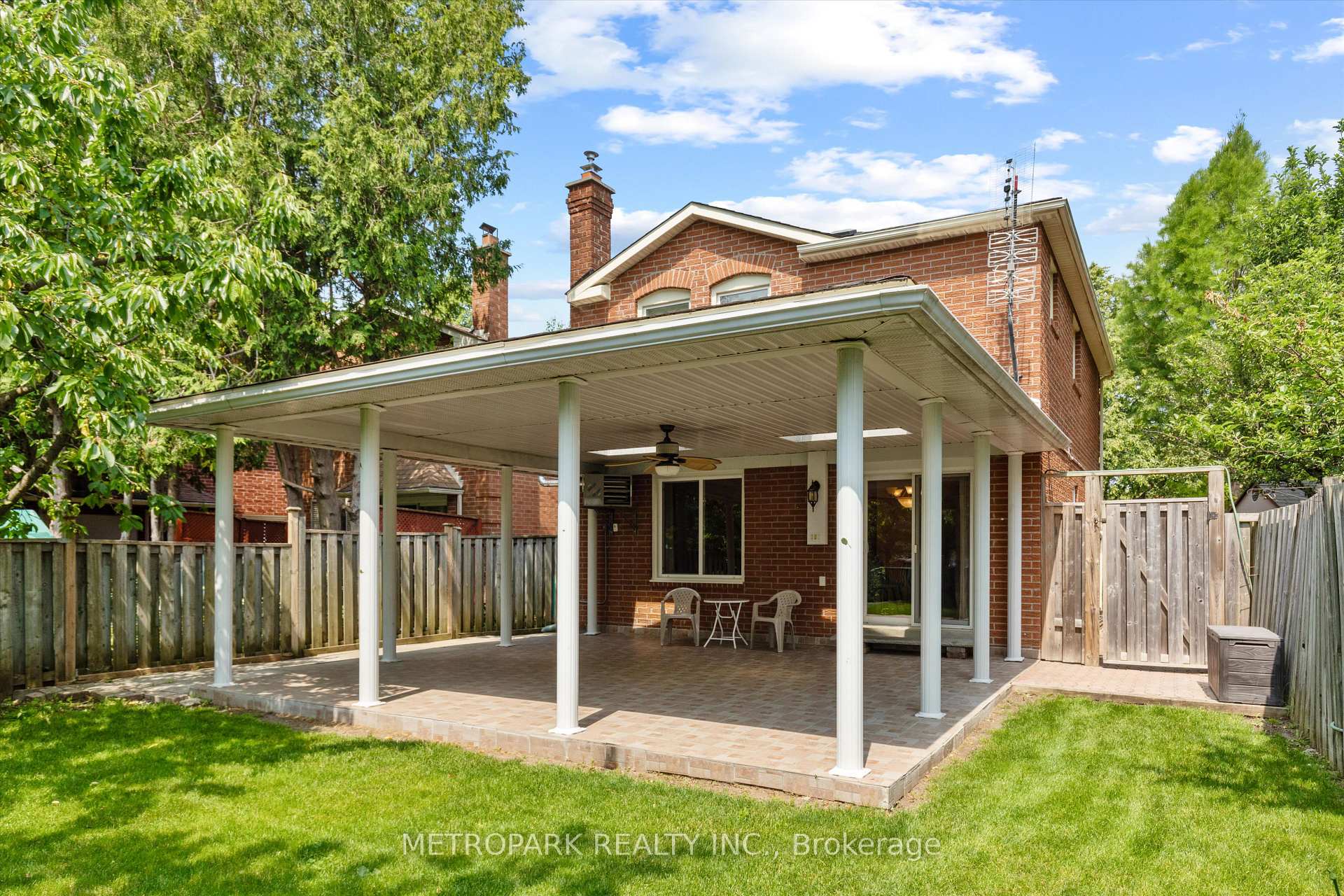 Photo 14 of 7 Miley Drive, Markham, Markville — HOMEH