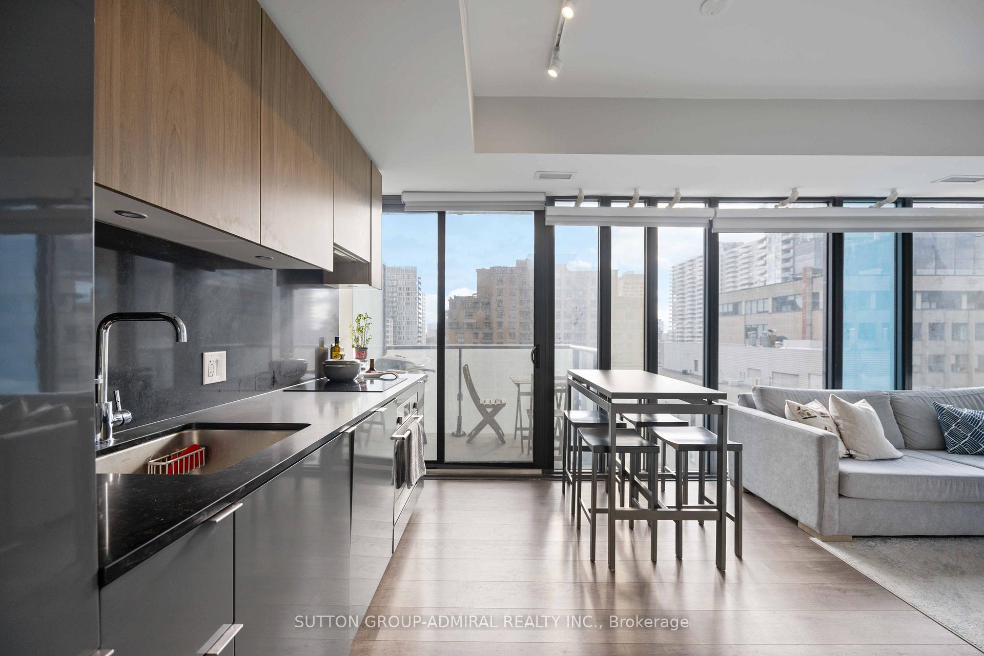 Photo 2 of Unit 1012, 161 Roehampton Avenue, Toronto, Mount Pleasant West — HOMEH