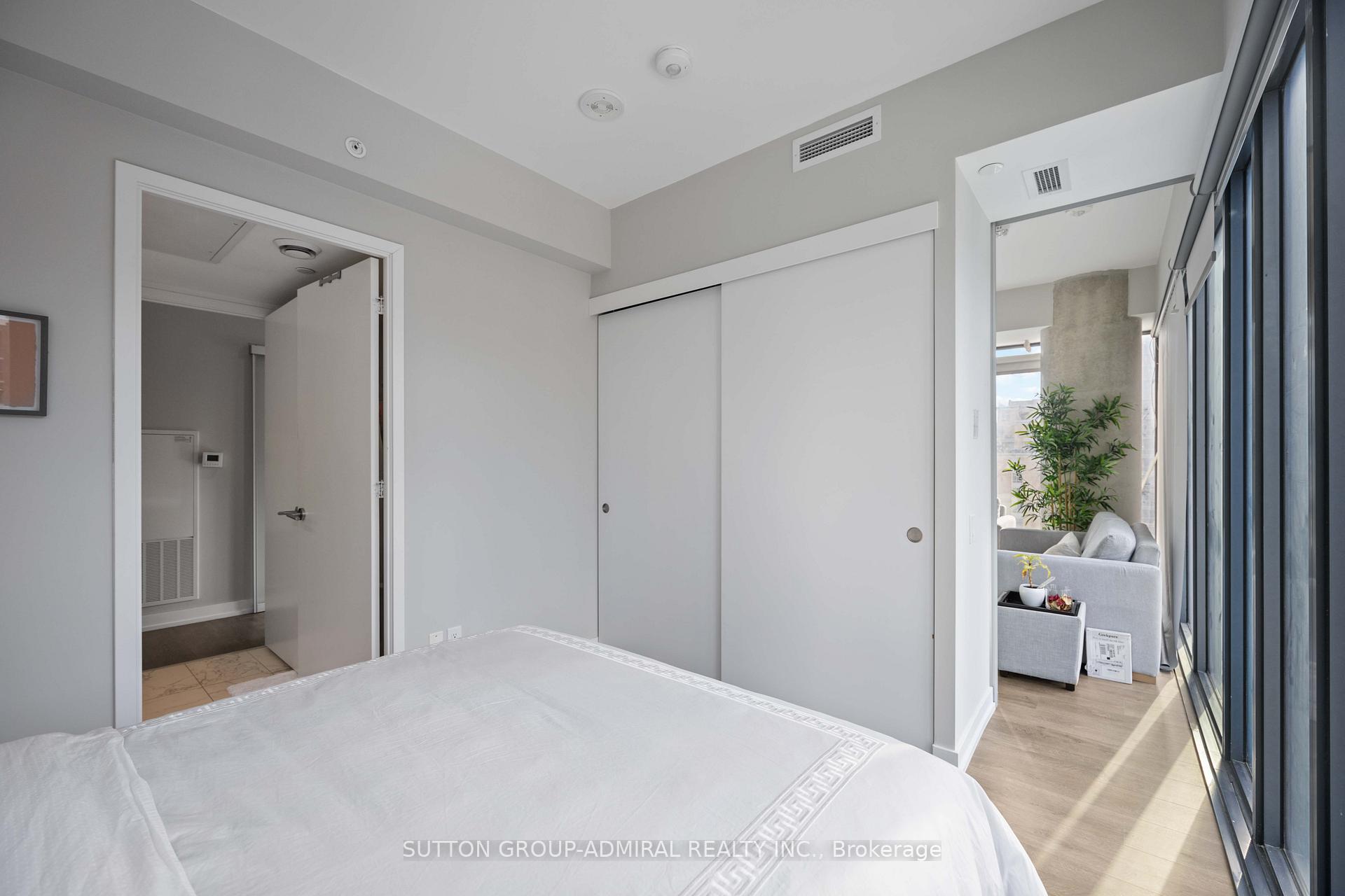 Photo 15 of Unit 1012, 161 Roehampton Avenue, Toronto, Mount Pleasant West — HOMEH