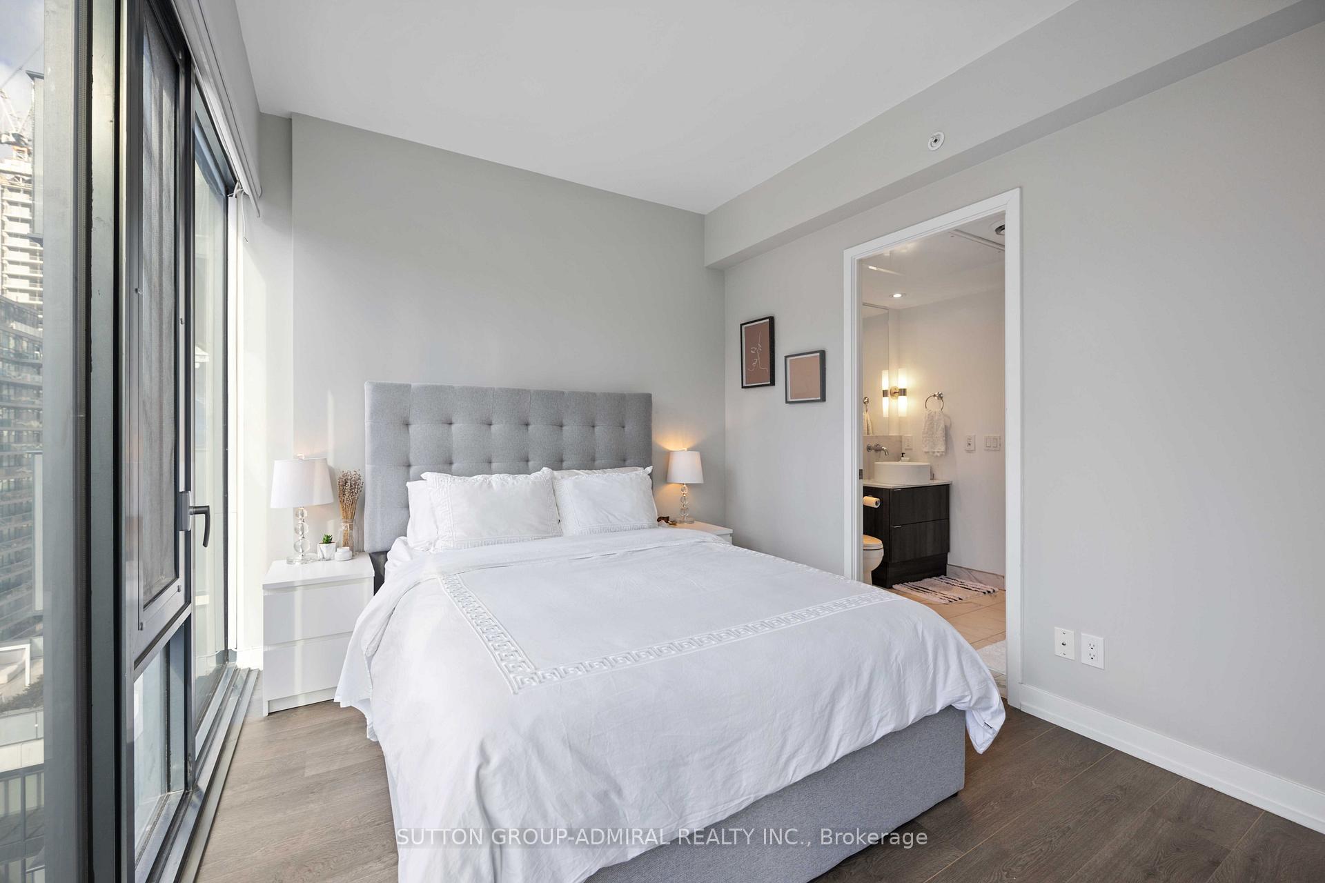 Photo 23 of Unit 1012, 161 Roehampton Avenue, Toronto, Mount Pleasant West — HOMEH