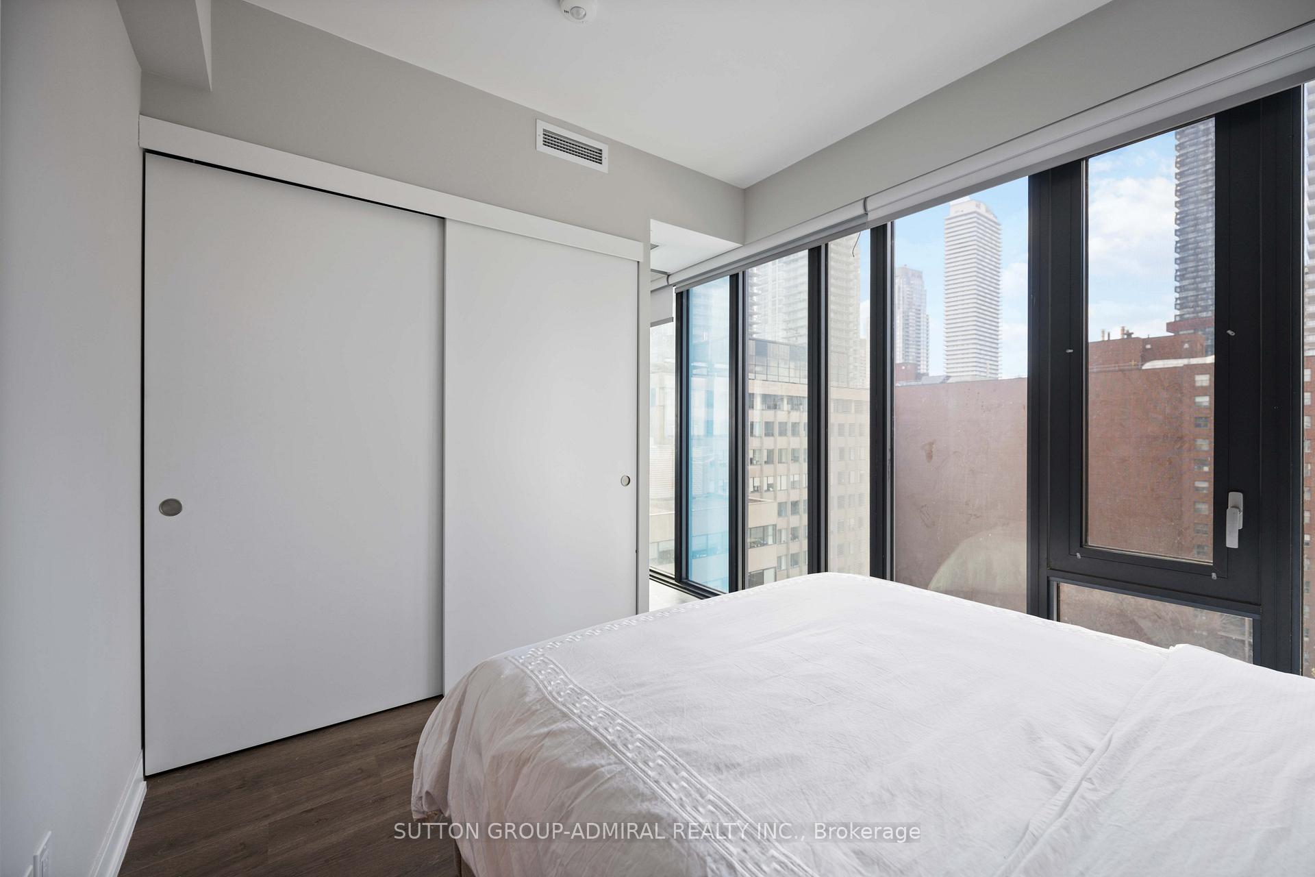 Photo 22 of Unit 1012, 161 Roehampton Avenue, Toronto, Mount Pleasant West — HOMEH