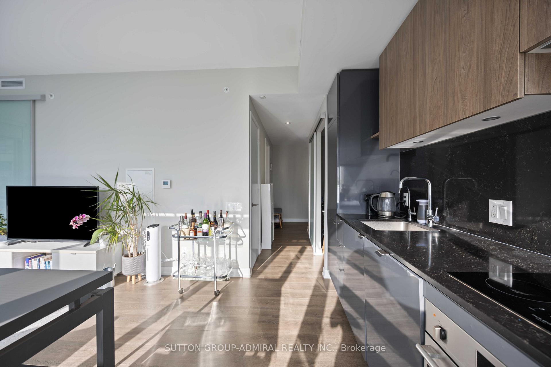 Photo 26 of Unit 1012, 161 Roehampton Avenue, Toronto, Mount Pleasant West — HOMEH