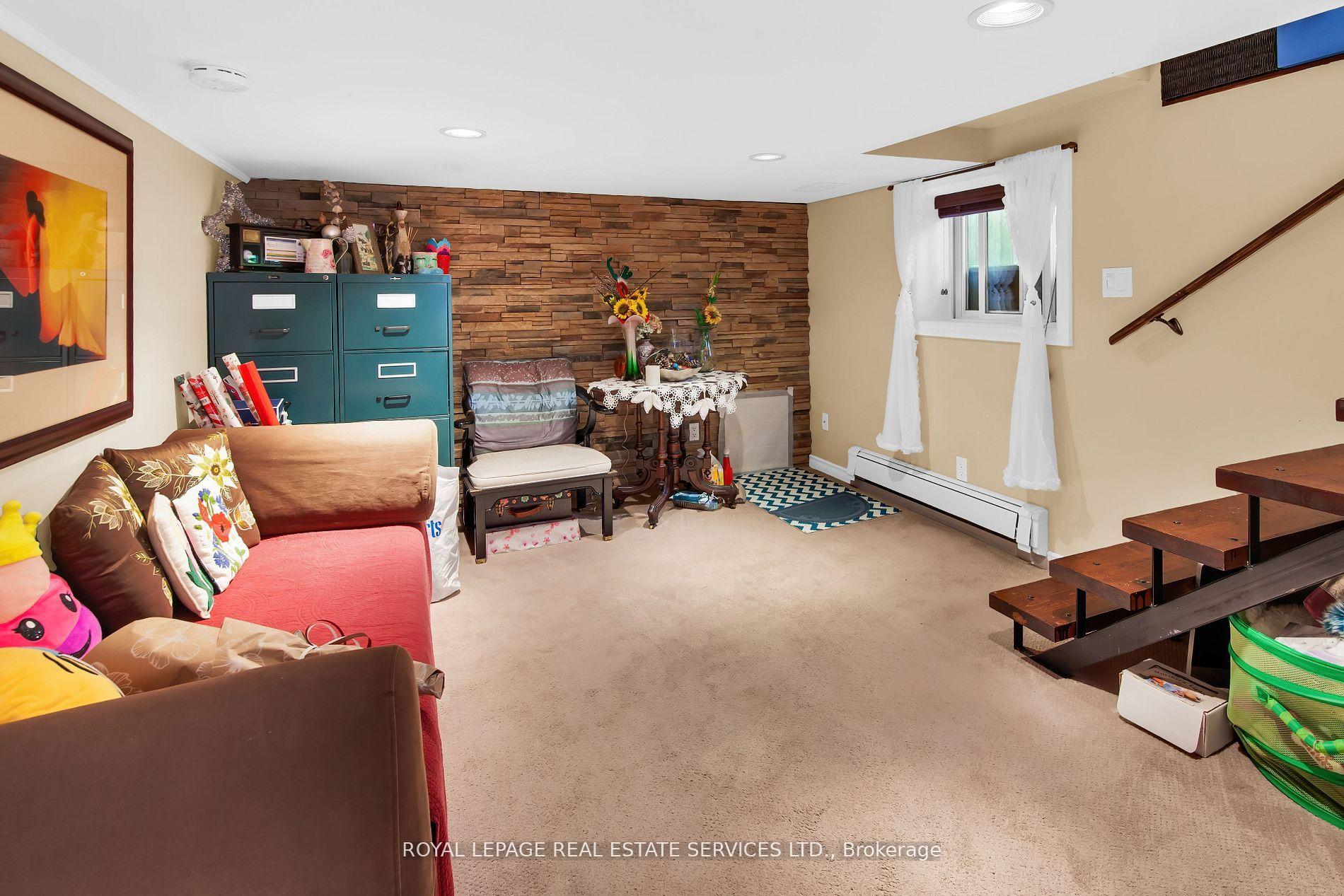 Photo 30 of 29 Connaught Avenue, Aurora, Aurora Village — HOMEH