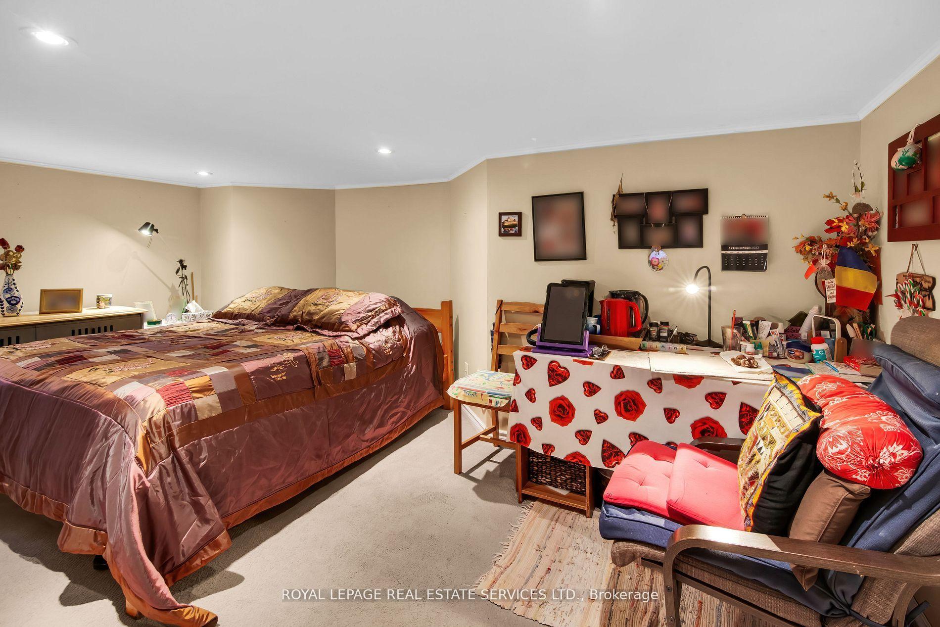 Photo 37 of 29 Connaught Avenue, Aurora, Aurora Village — HOMEH