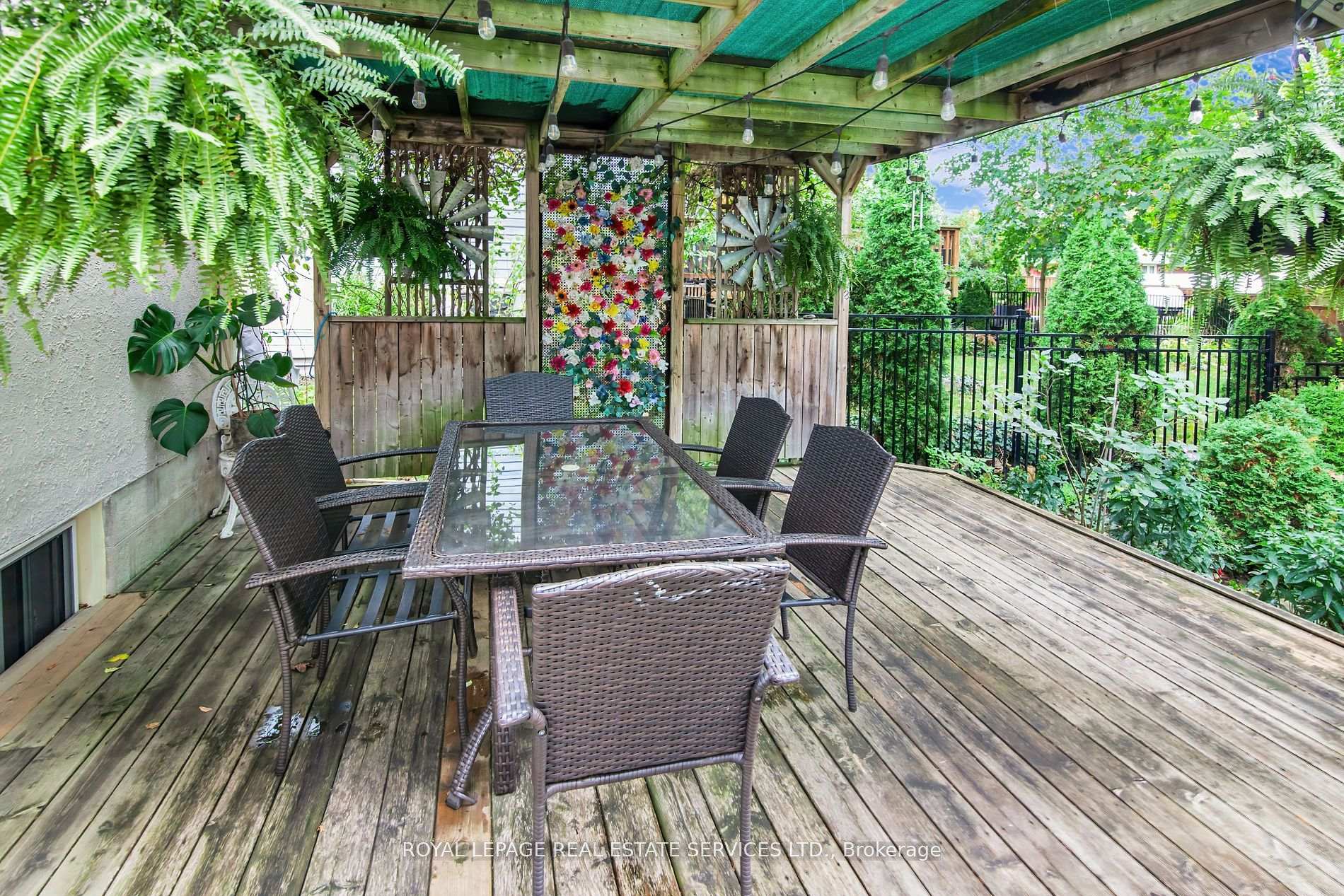 Photo 38 of 29 Connaught Avenue, Aurora, Aurora Village — HOMEH